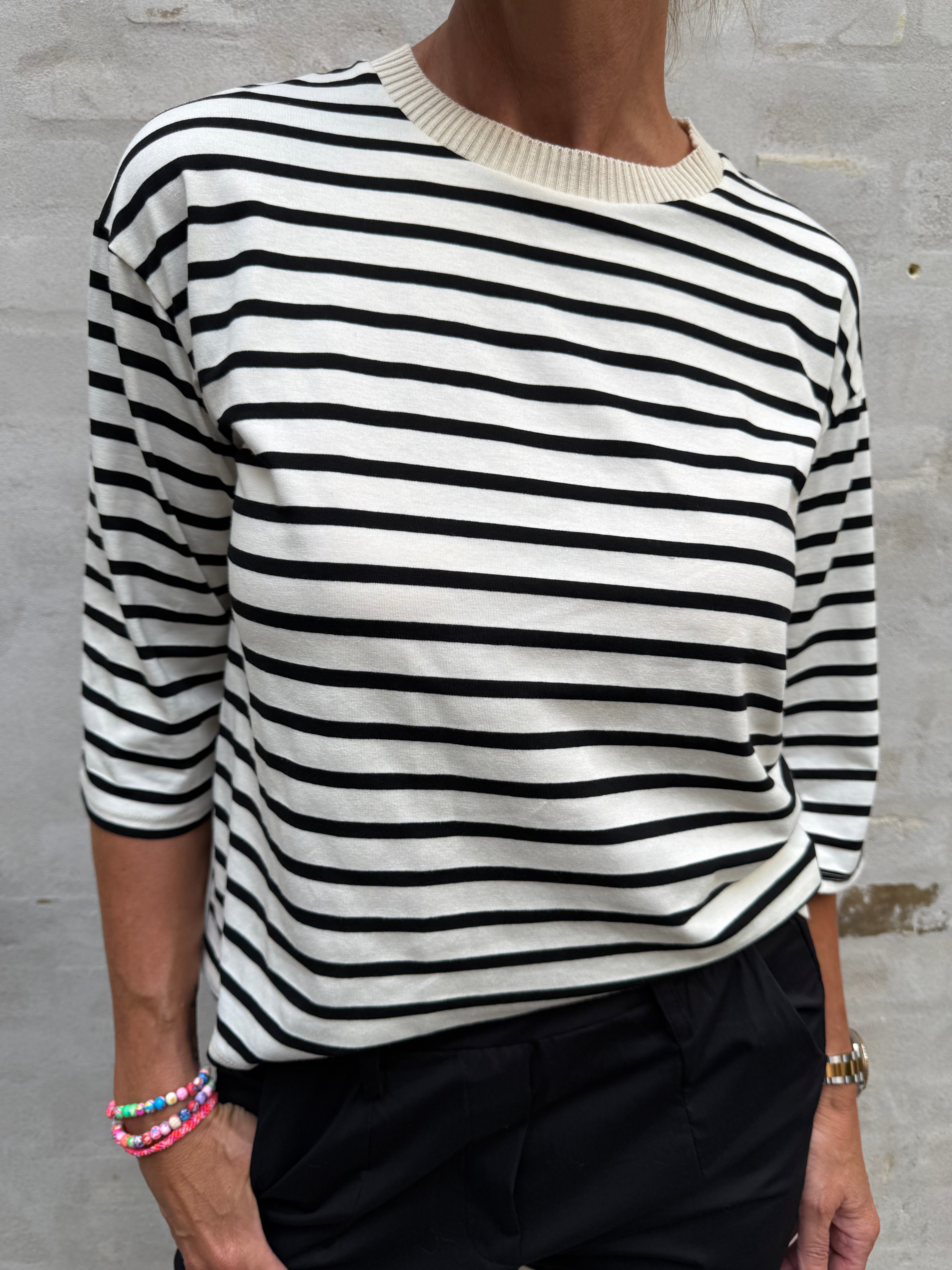 Brooklyn Tee - Beige/Black