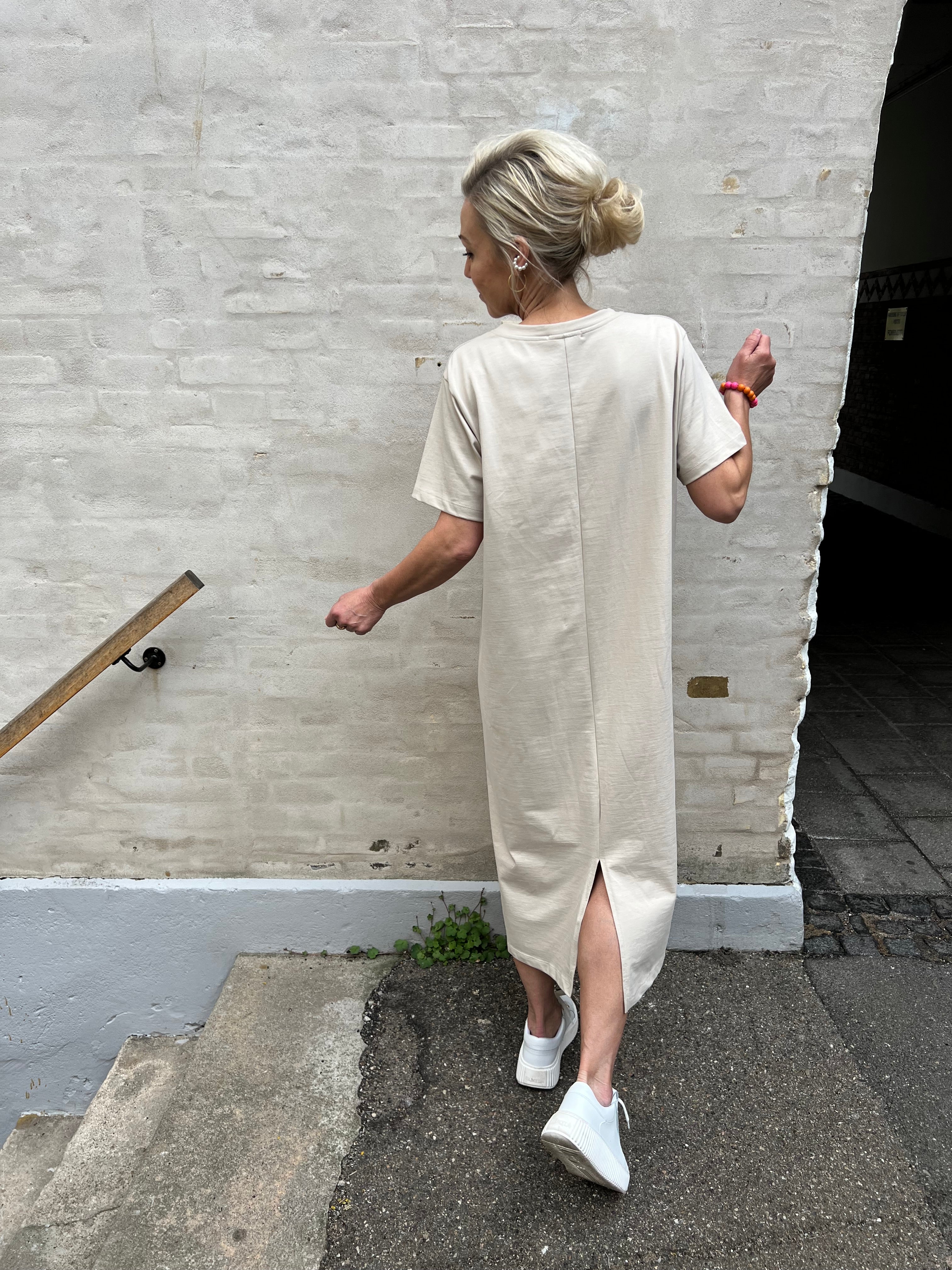 Roberta sweat dress beige