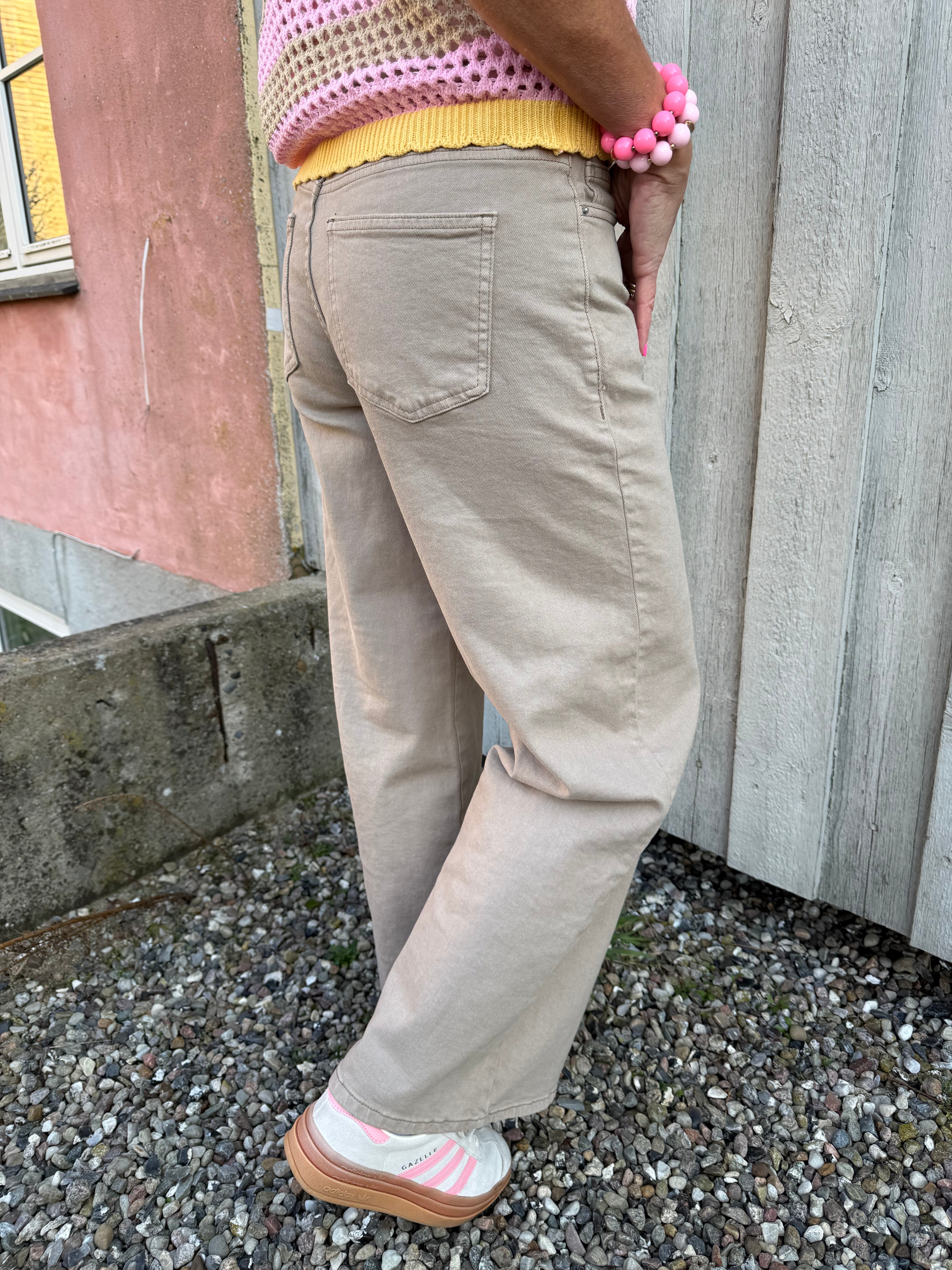 SELMA LW BRED FÄRGADE JEANS - Fransk Vanilj