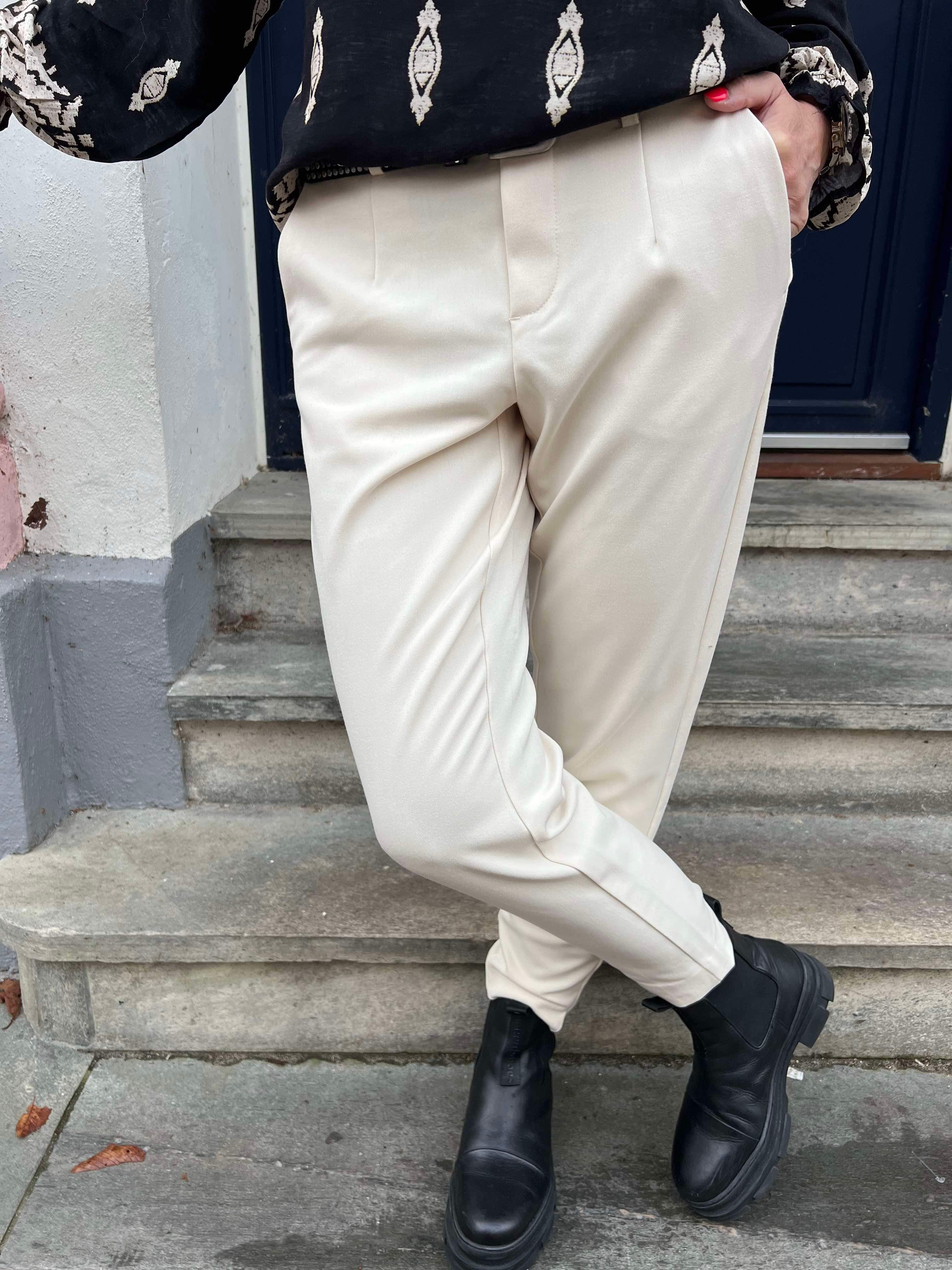 Lisa slim pant - Sandshell
