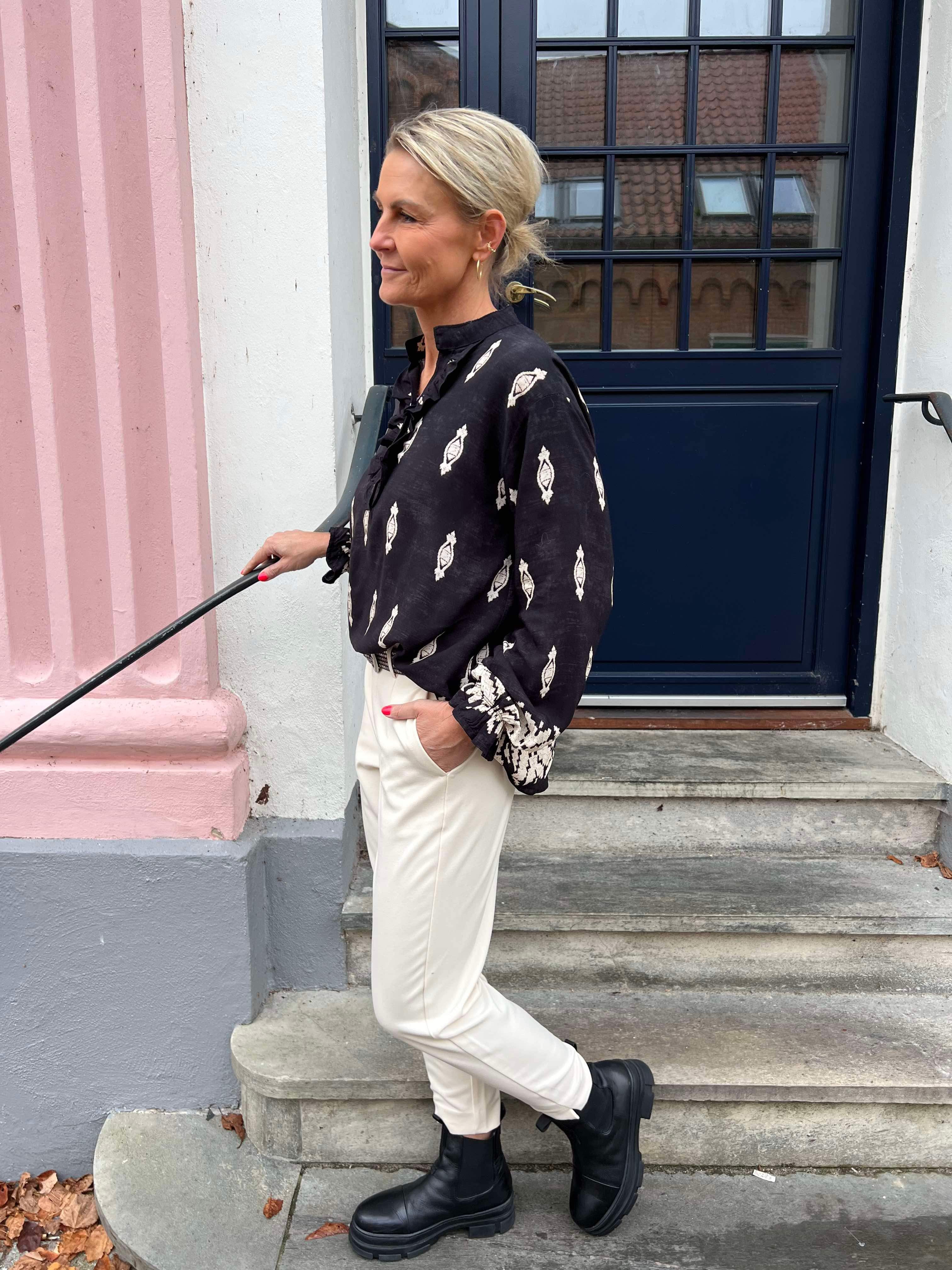 Lisa slim pant - Sandshell