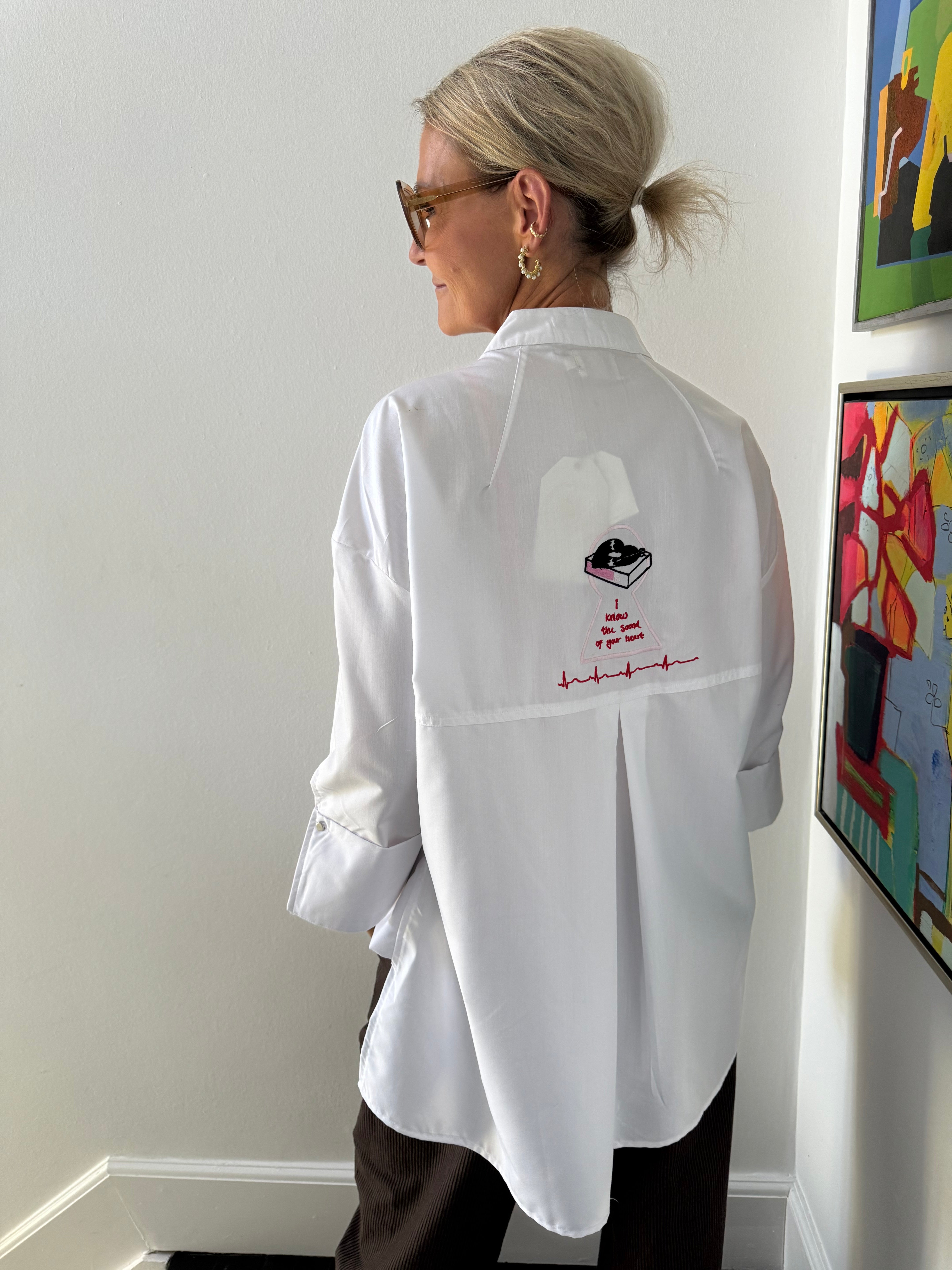 PREORDER-Luna shirt Heart Beat - Paper White