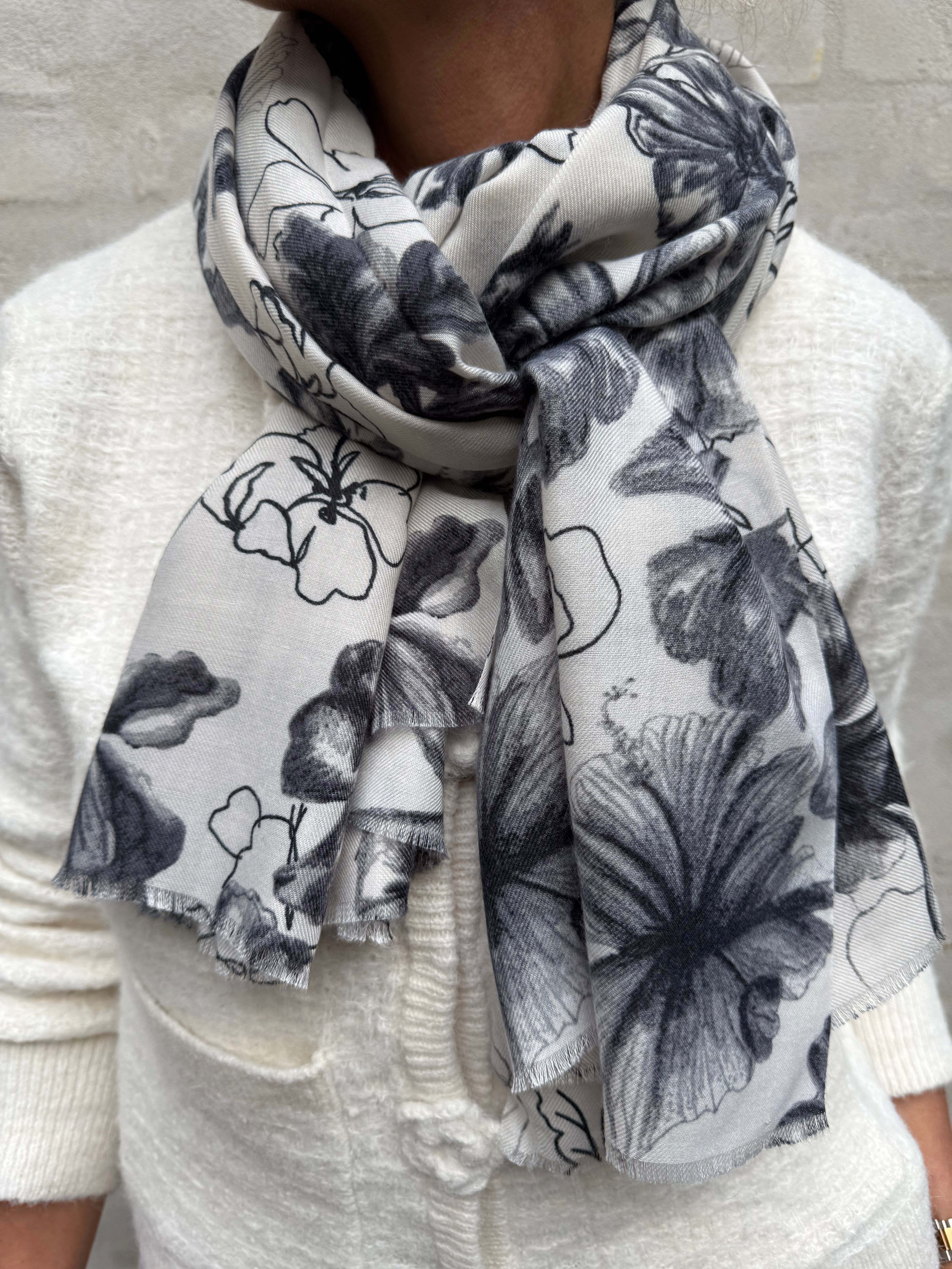 Flower Scarf - Black