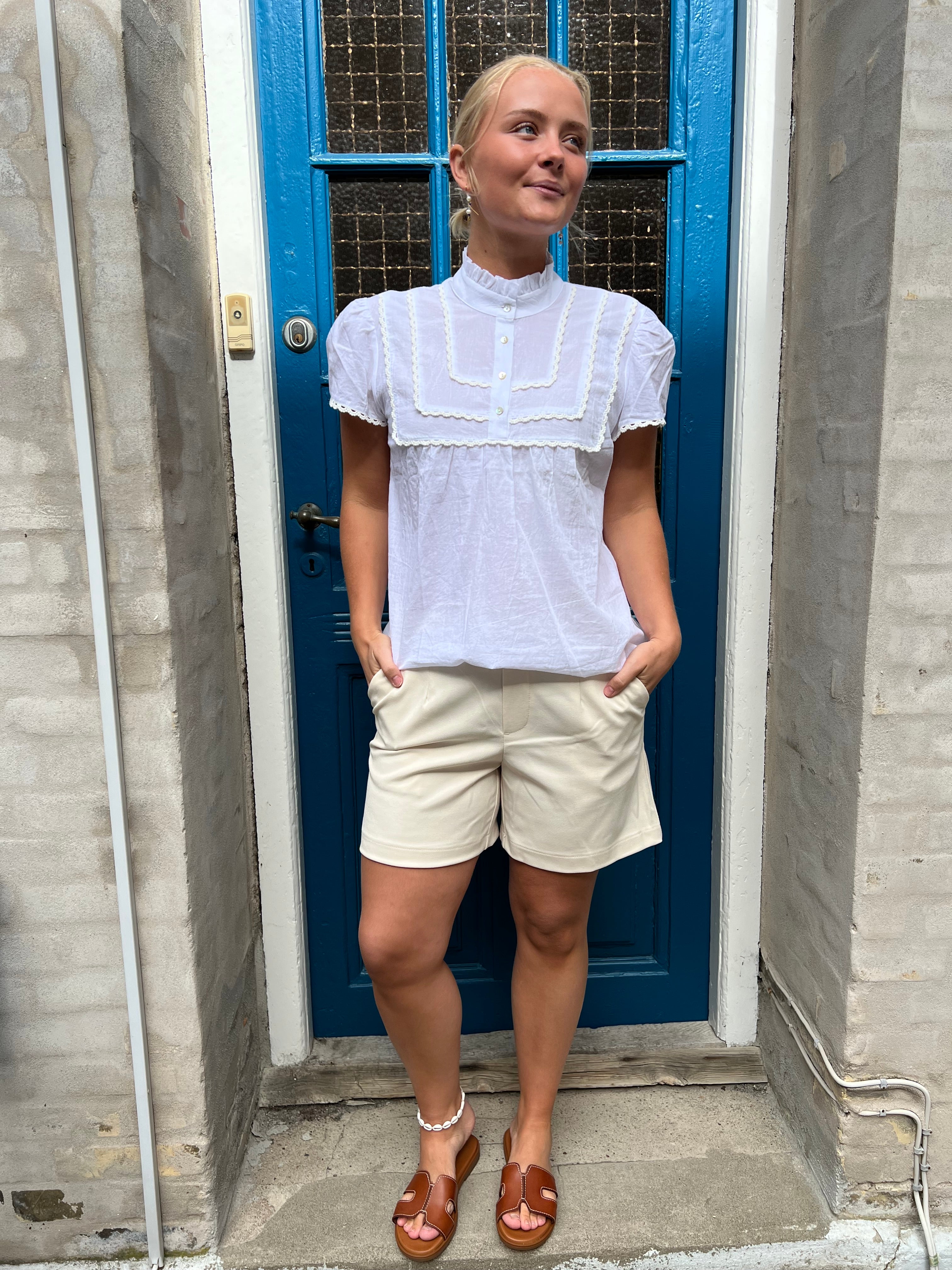 Lisa Shorts Sandshell