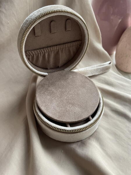 Jewelry Round Box w. mirror - Beige
