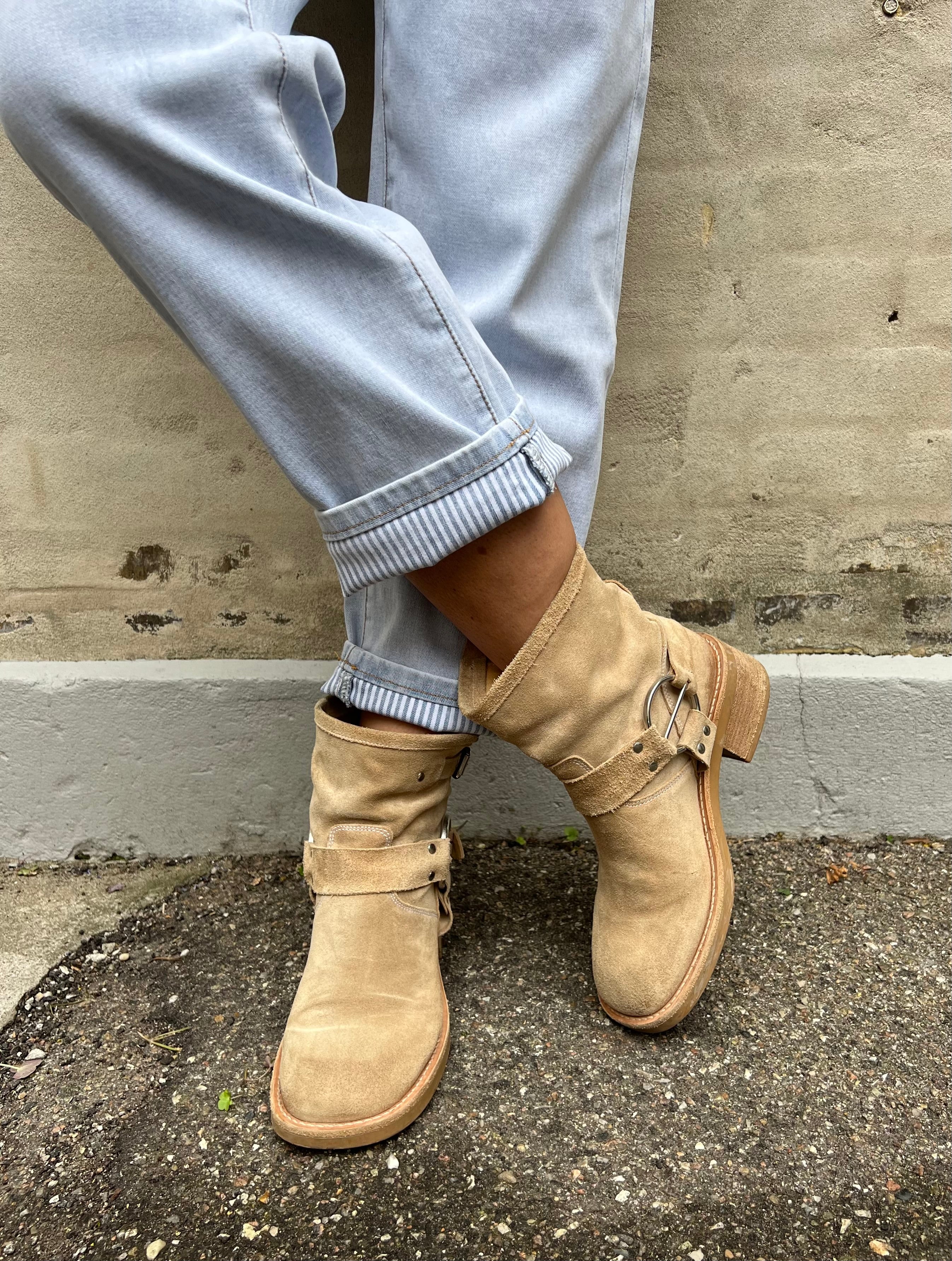 Bukela Jake boots sand
