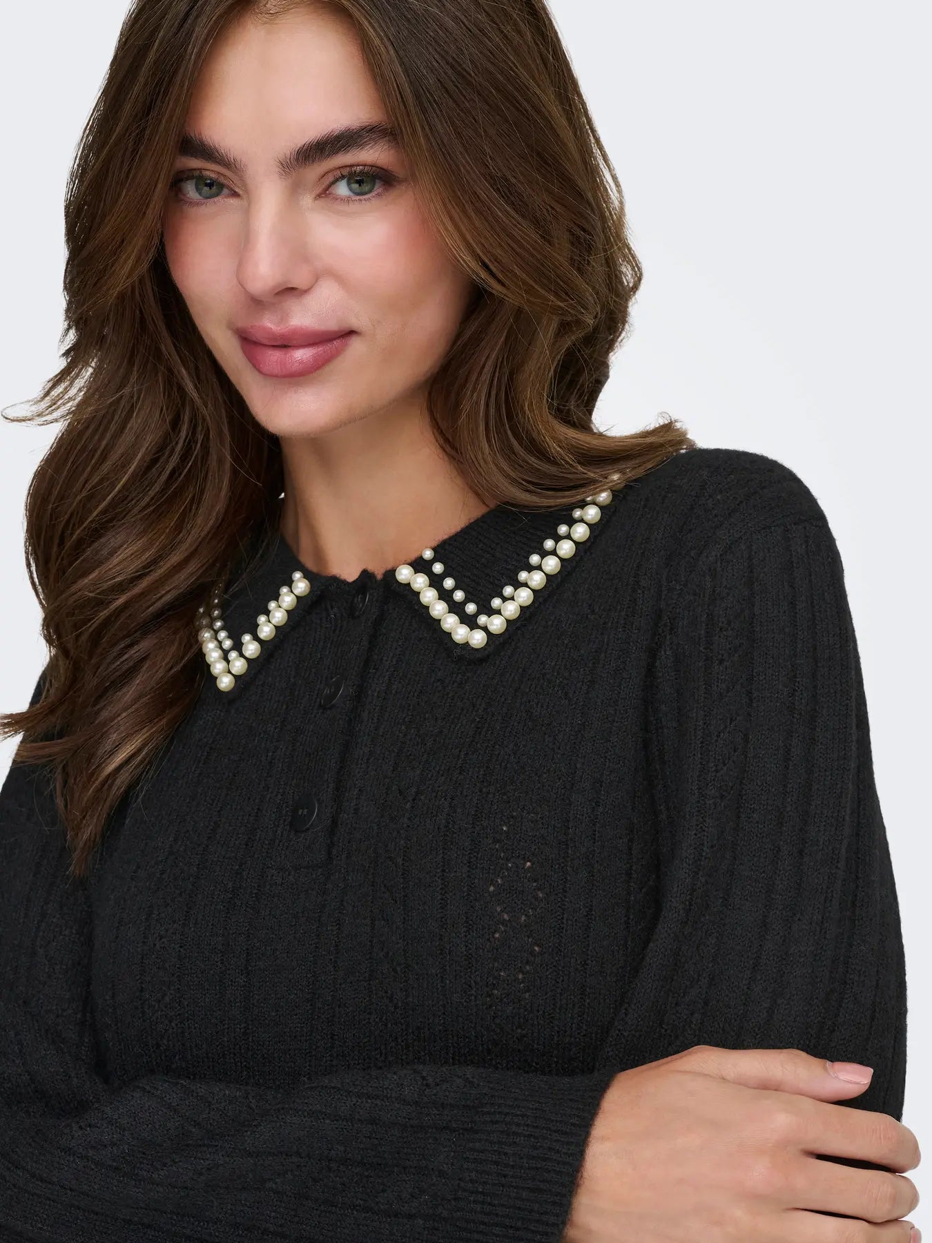APRIL LIFE PEARL COLLAR PULL - Black WHITE PEARLS