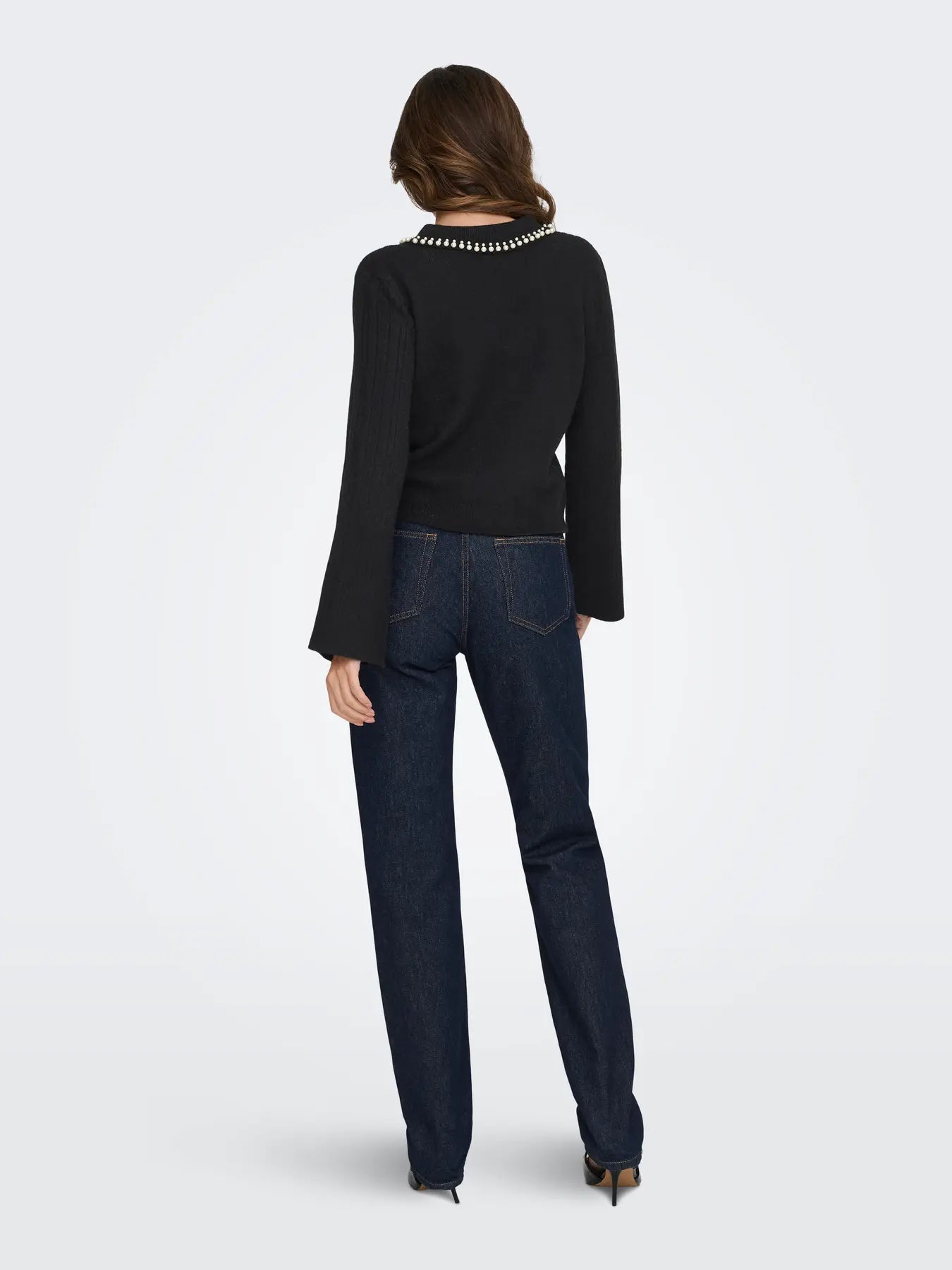 APRIL LIFE PEARL COLLAR PULL - Black WHITE PEARLS