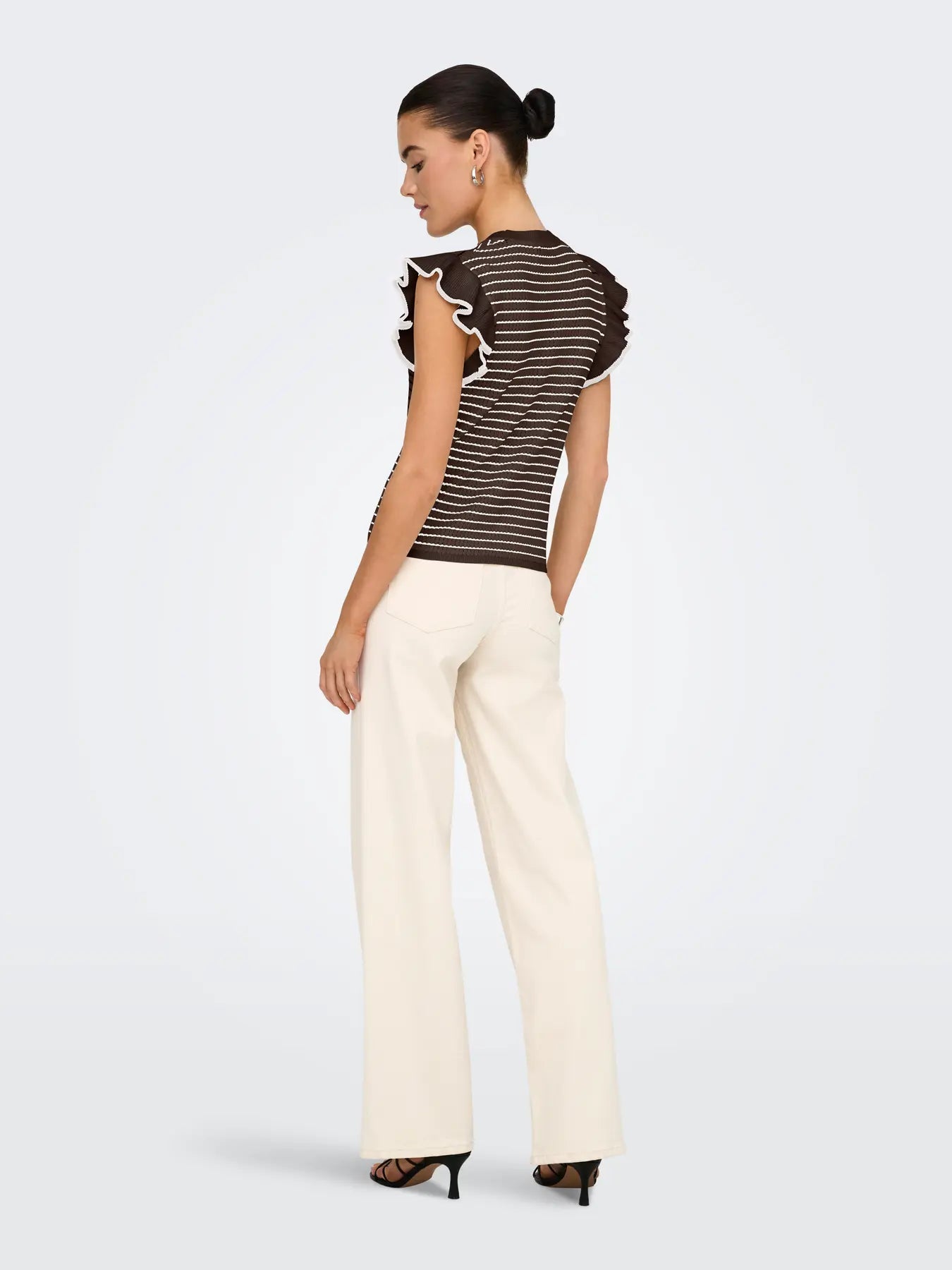 CARICE S/L FRILL PULLOVER - Chocolate Brown/W. CLOUD DANCER
