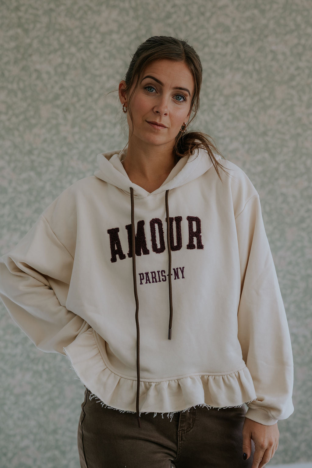 Amour Sweatshirt - White Moro