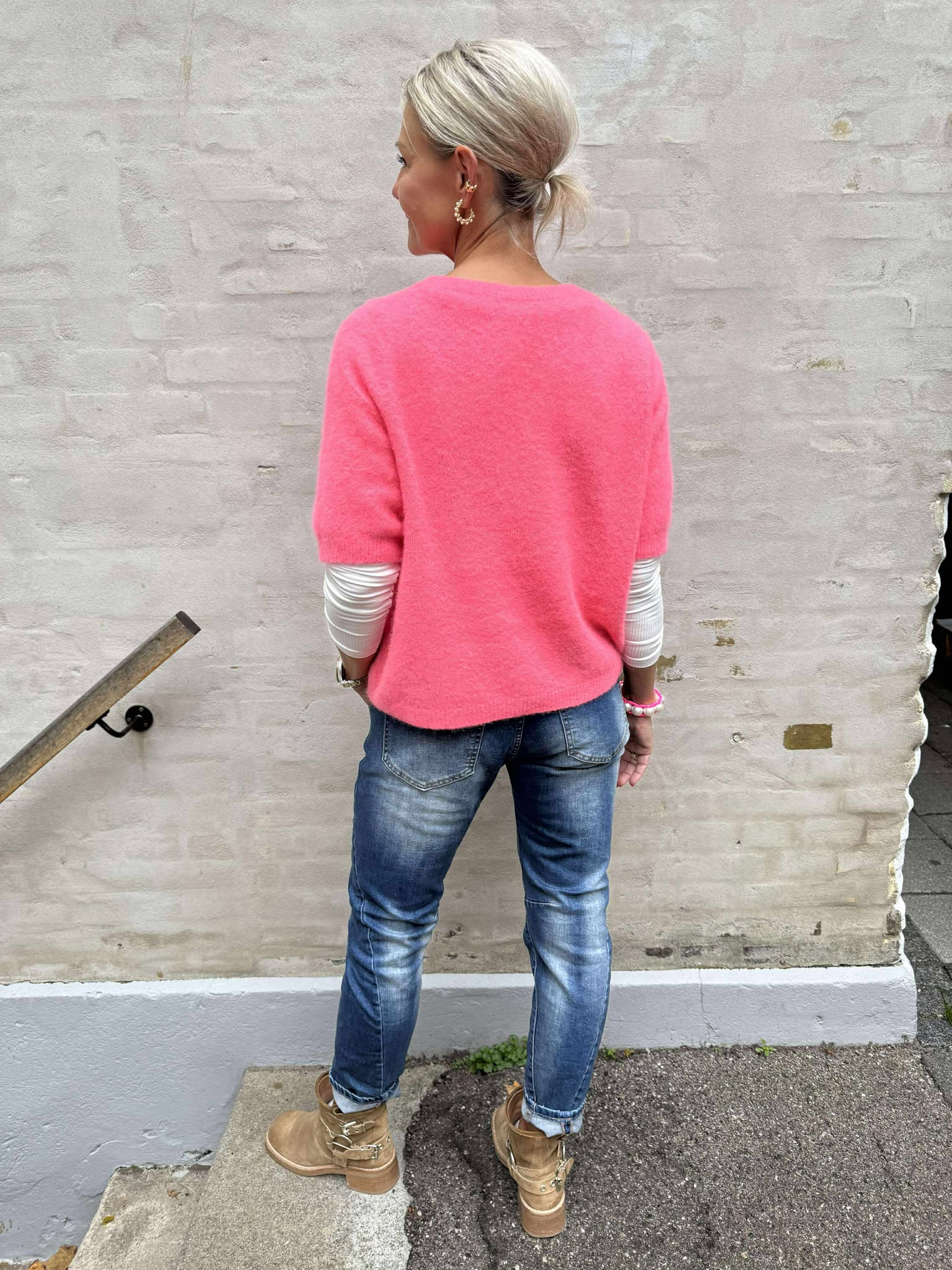 Giulia Strik - Neon Rasberry