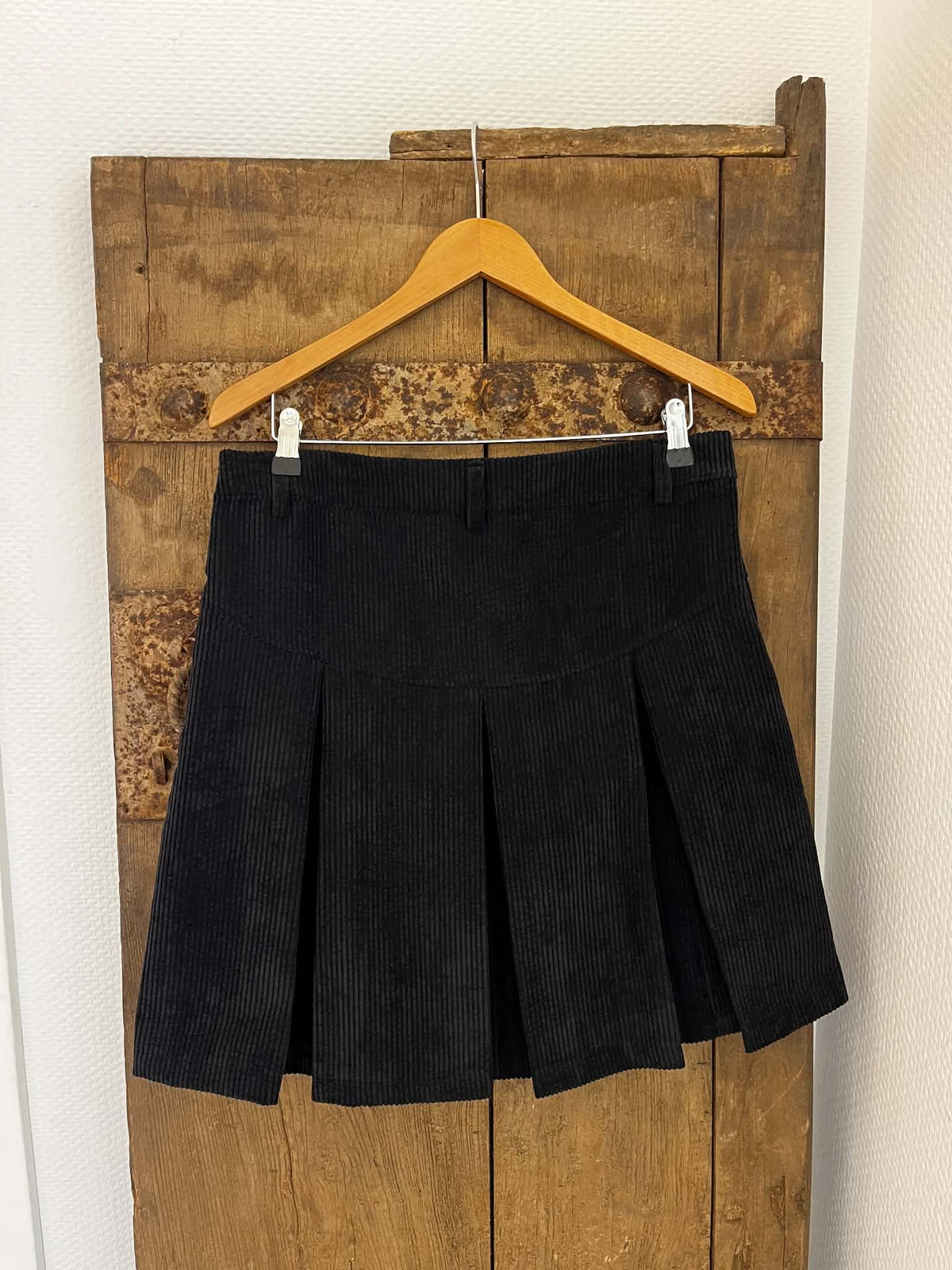 Gitte Corduroy Skirt - Black