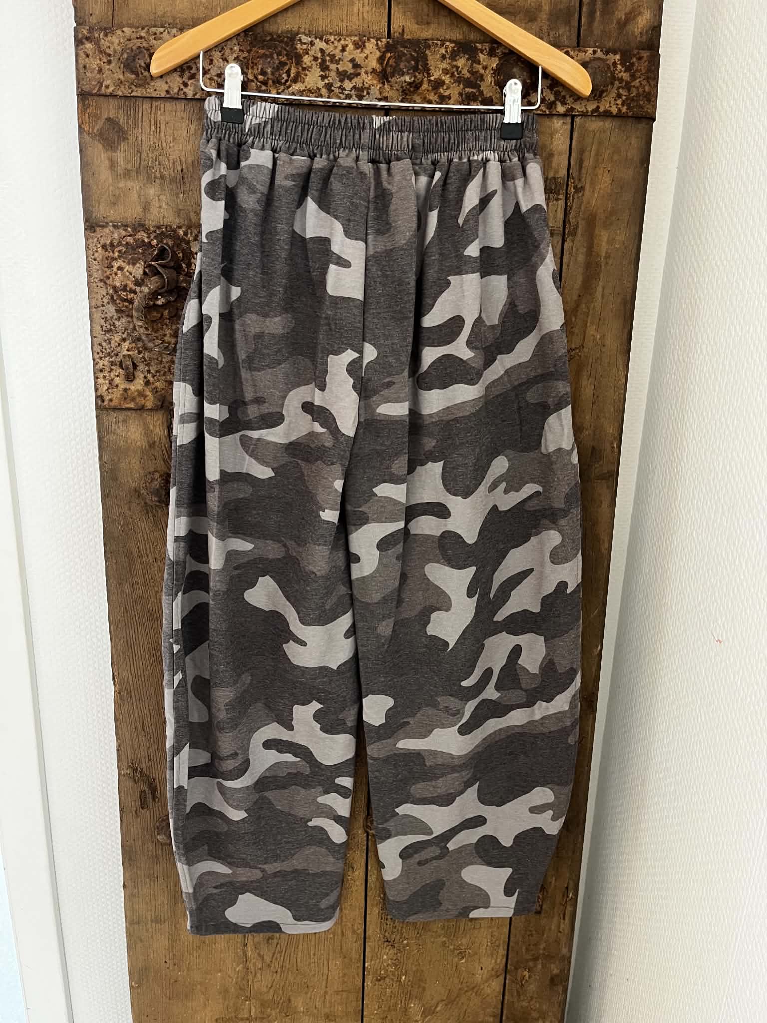 Very Camo Sweatpants - Khaki/Beige