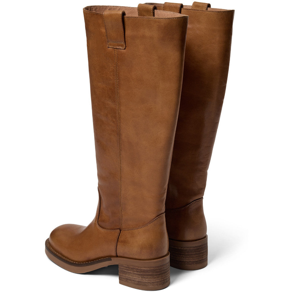 Annika Vintage - Tan Vintage