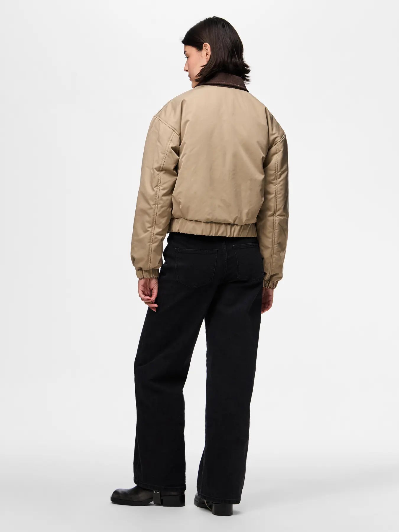 JORMA SHORT PADDED BOMBER JACKET - Greige_Hot fudge