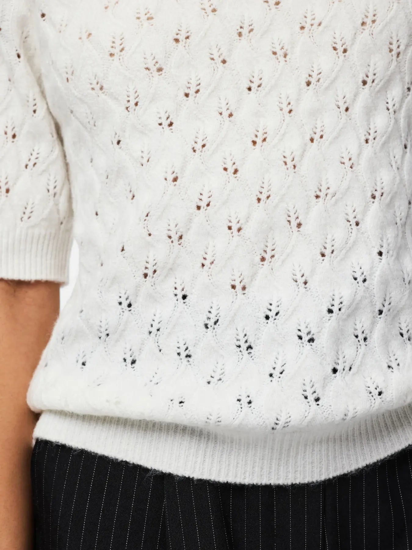 LELOU SS O-NECK KNIT - Cloud Dancer