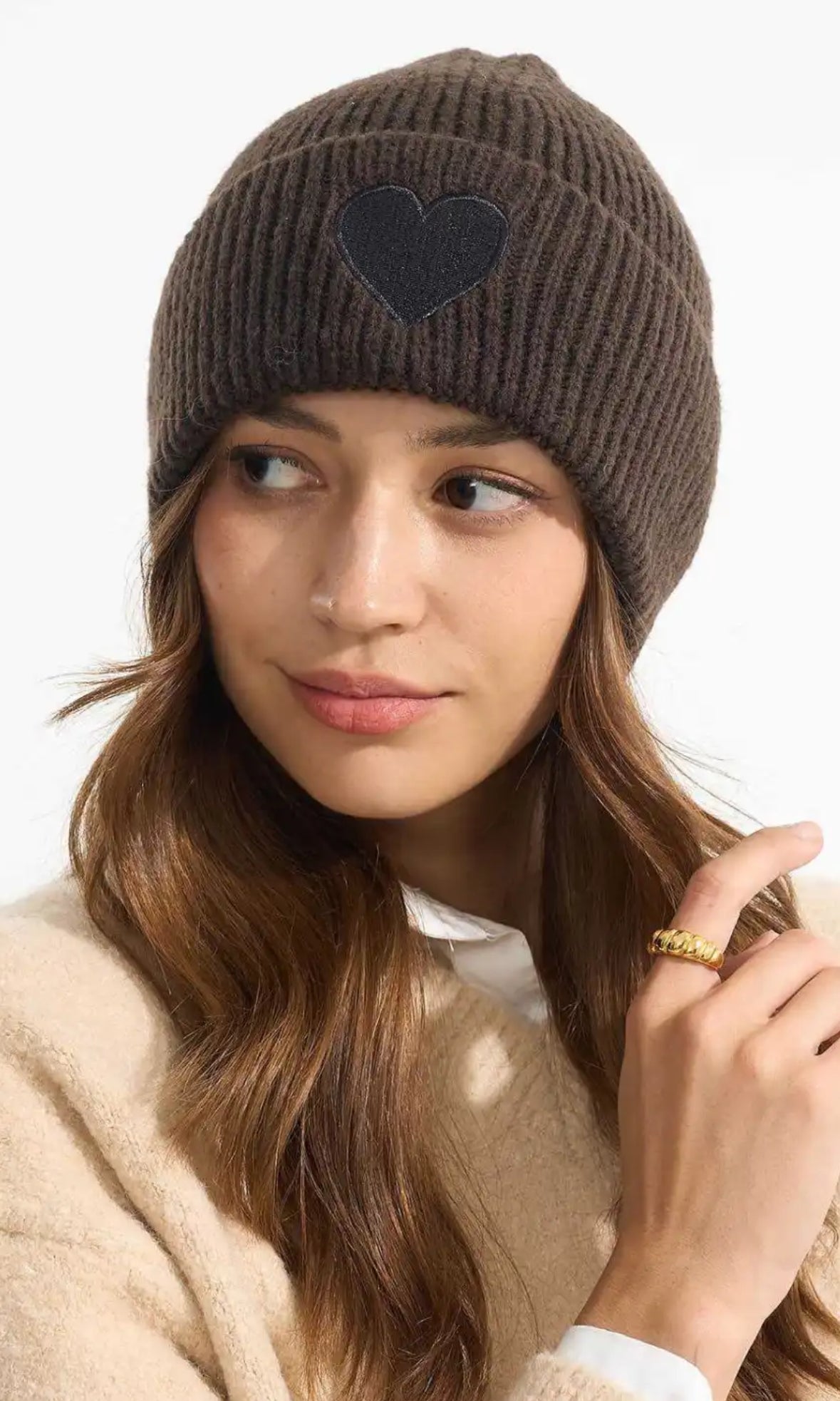 Knitted Hat W. Heart - Choco