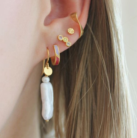 Twisted hammered ear cuff