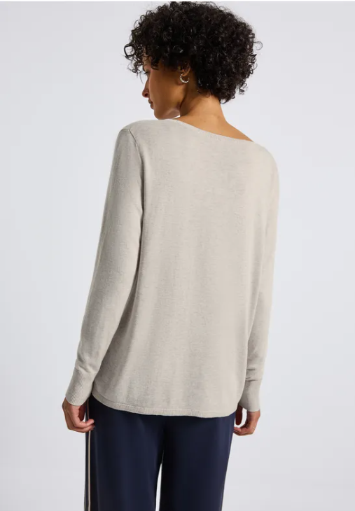Basic Rounded Sweater - Tusk Cream