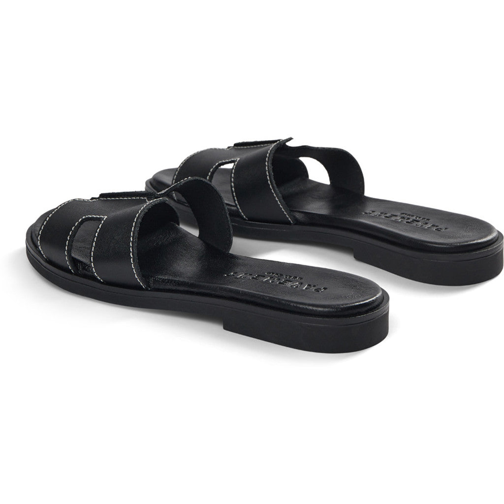 Pam Sandal All Black