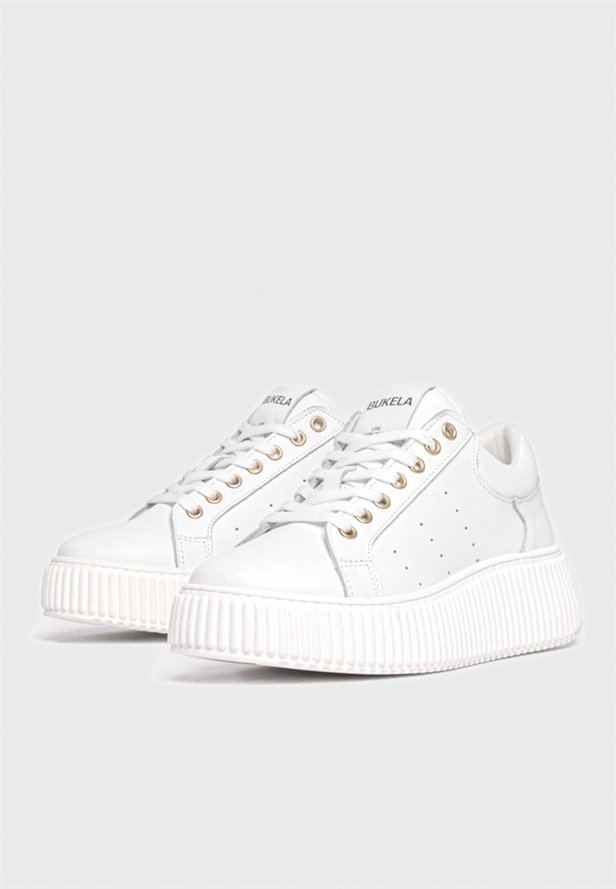 Court sneakers white