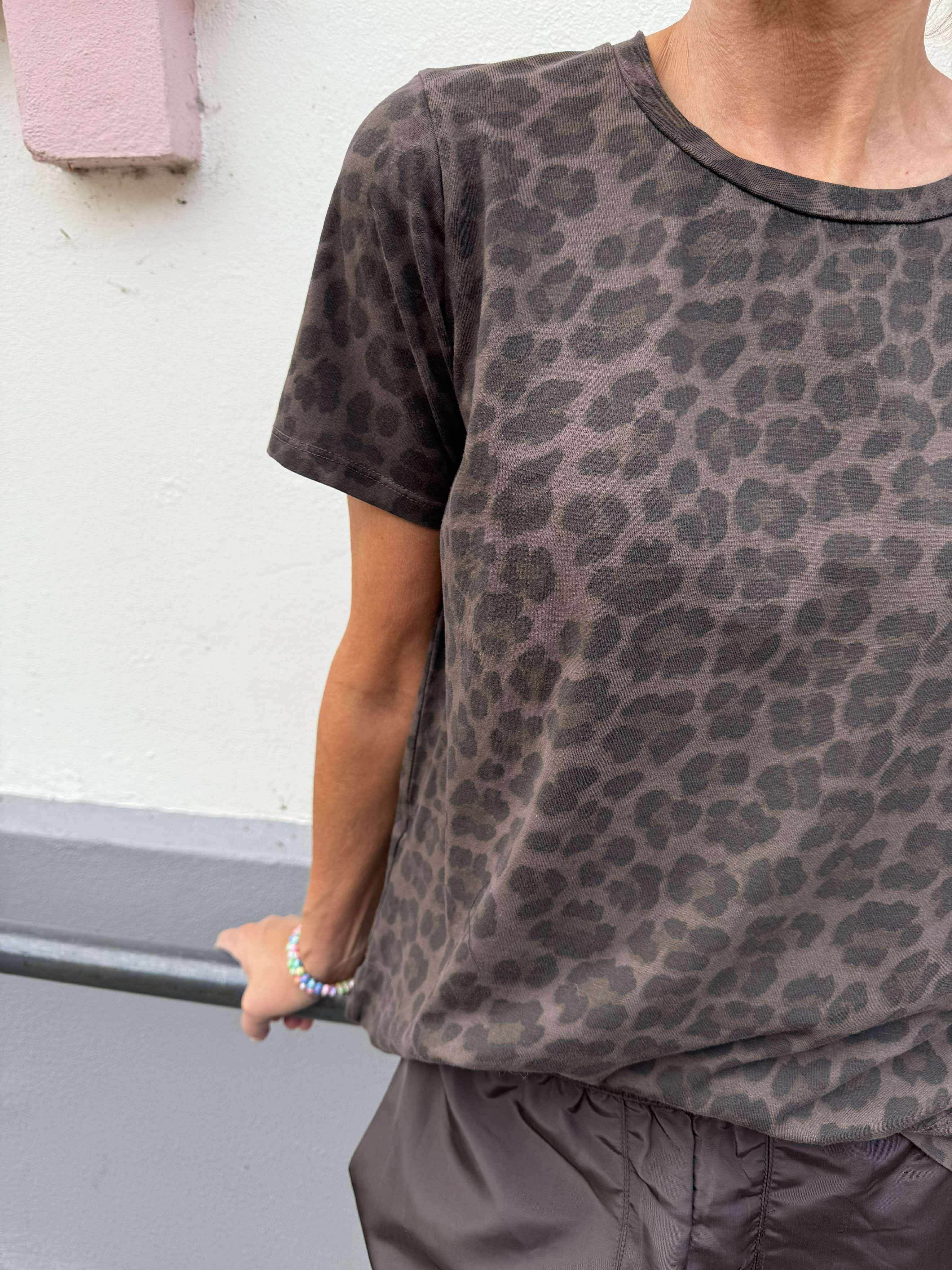 ZELDA T-shirt - Coffee Leo