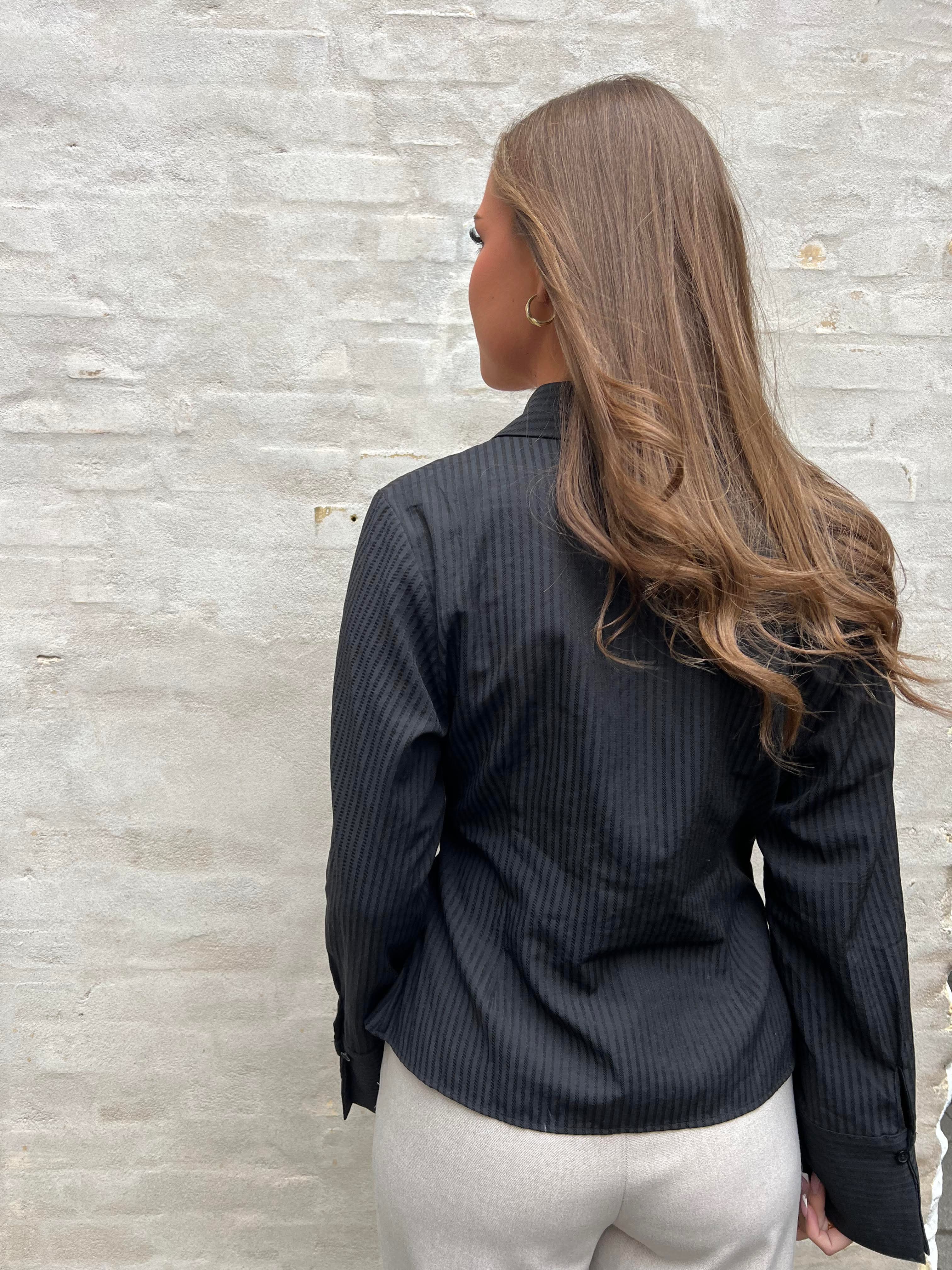 Fenli Tone Stripe Shirt - Black