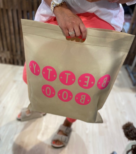 Net pink logo