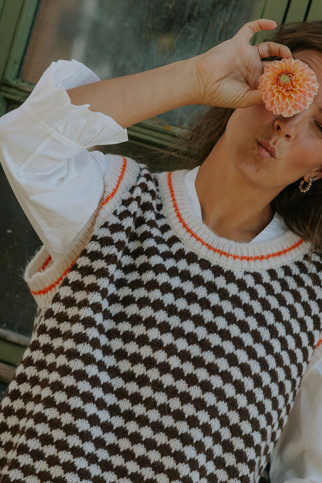 Anny Knitted Vest - White/Brown
