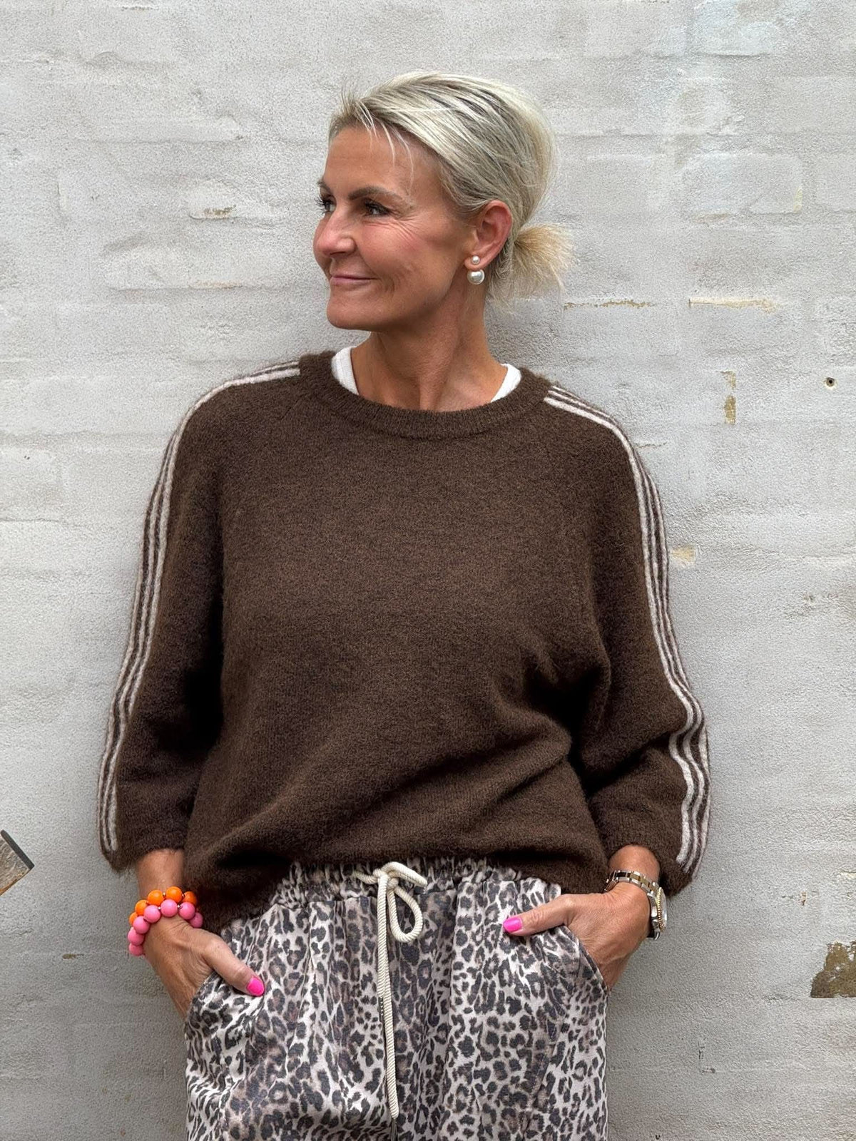Star SS Knit - Brown