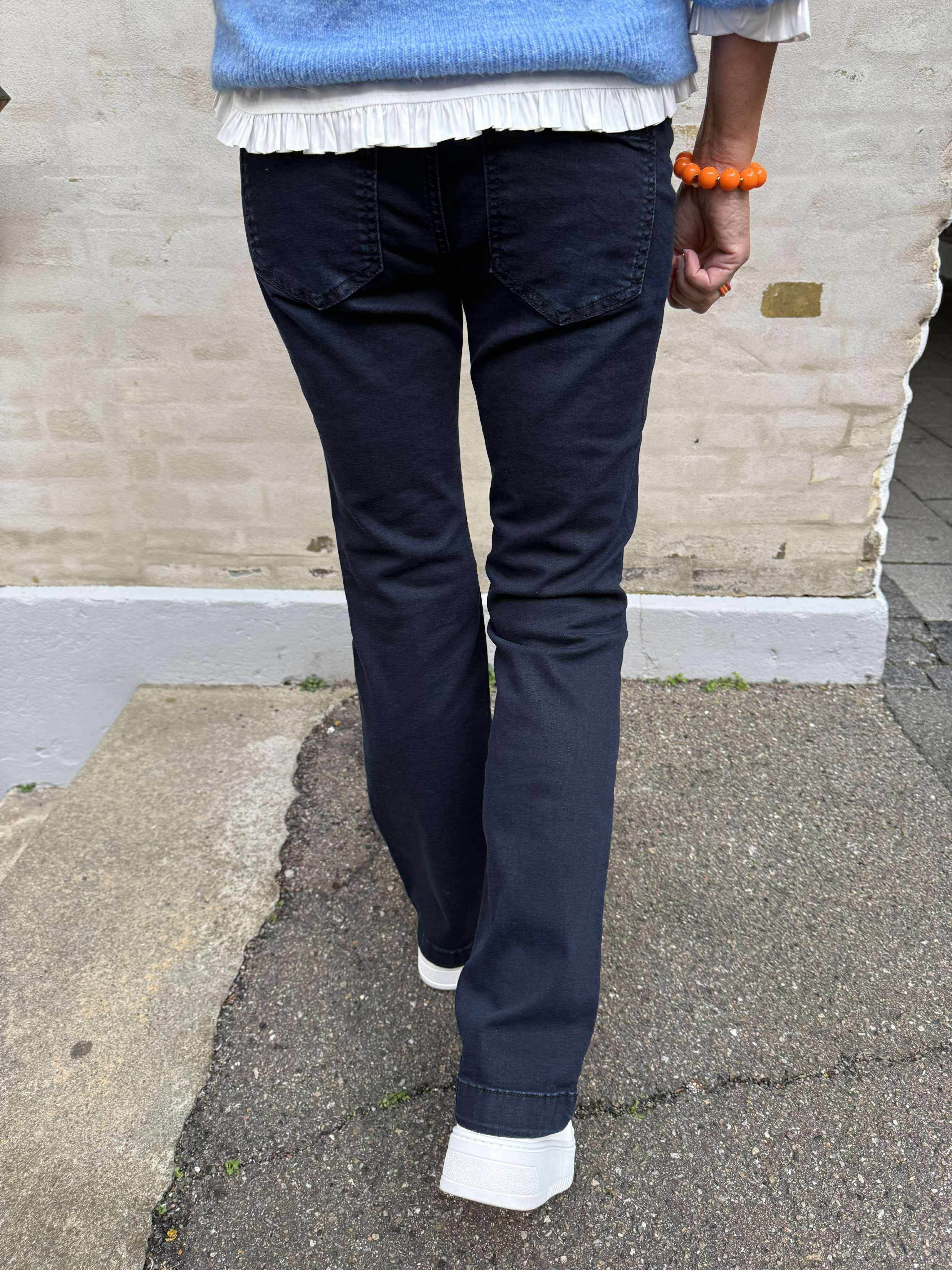 Bootcut Jeans - Blue Black Soft Wash