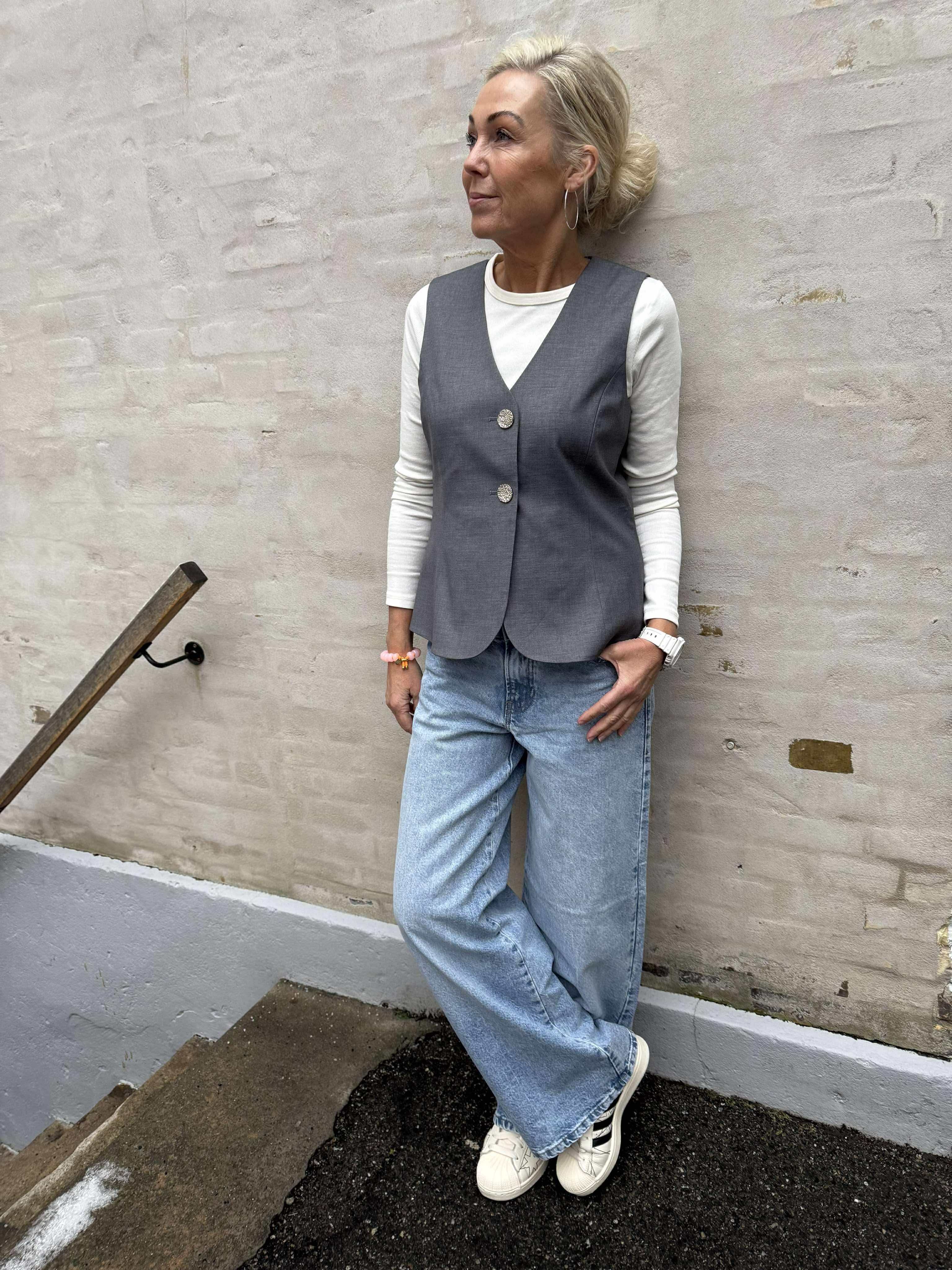 LiamCC Curve Vest - Grey