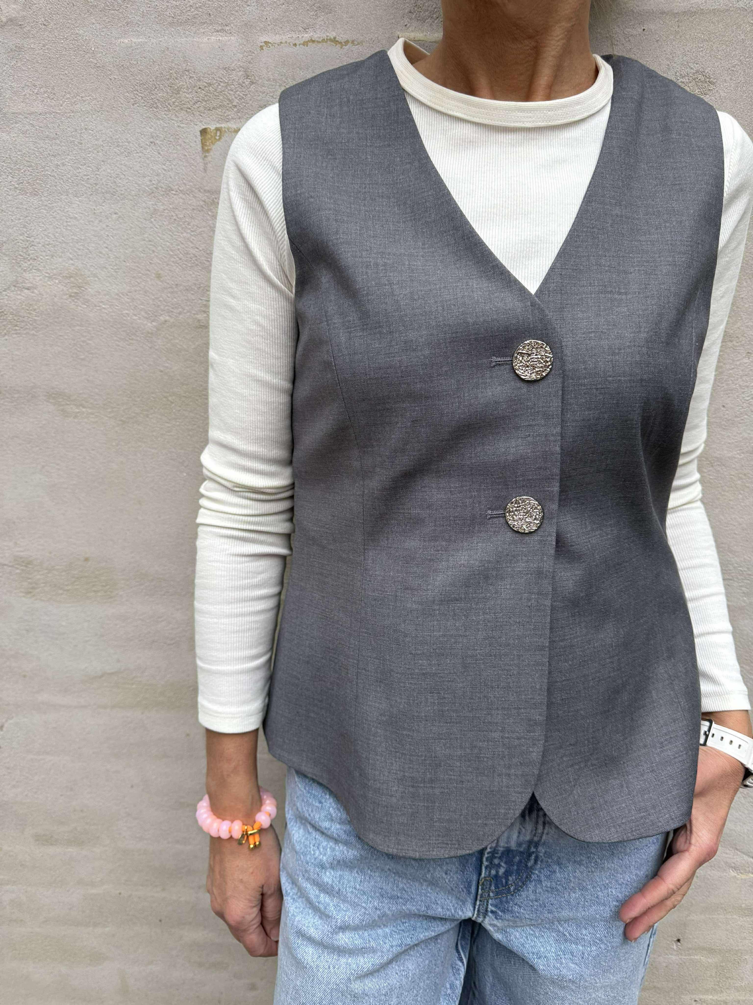 LiamCC Curve Vest - Grey