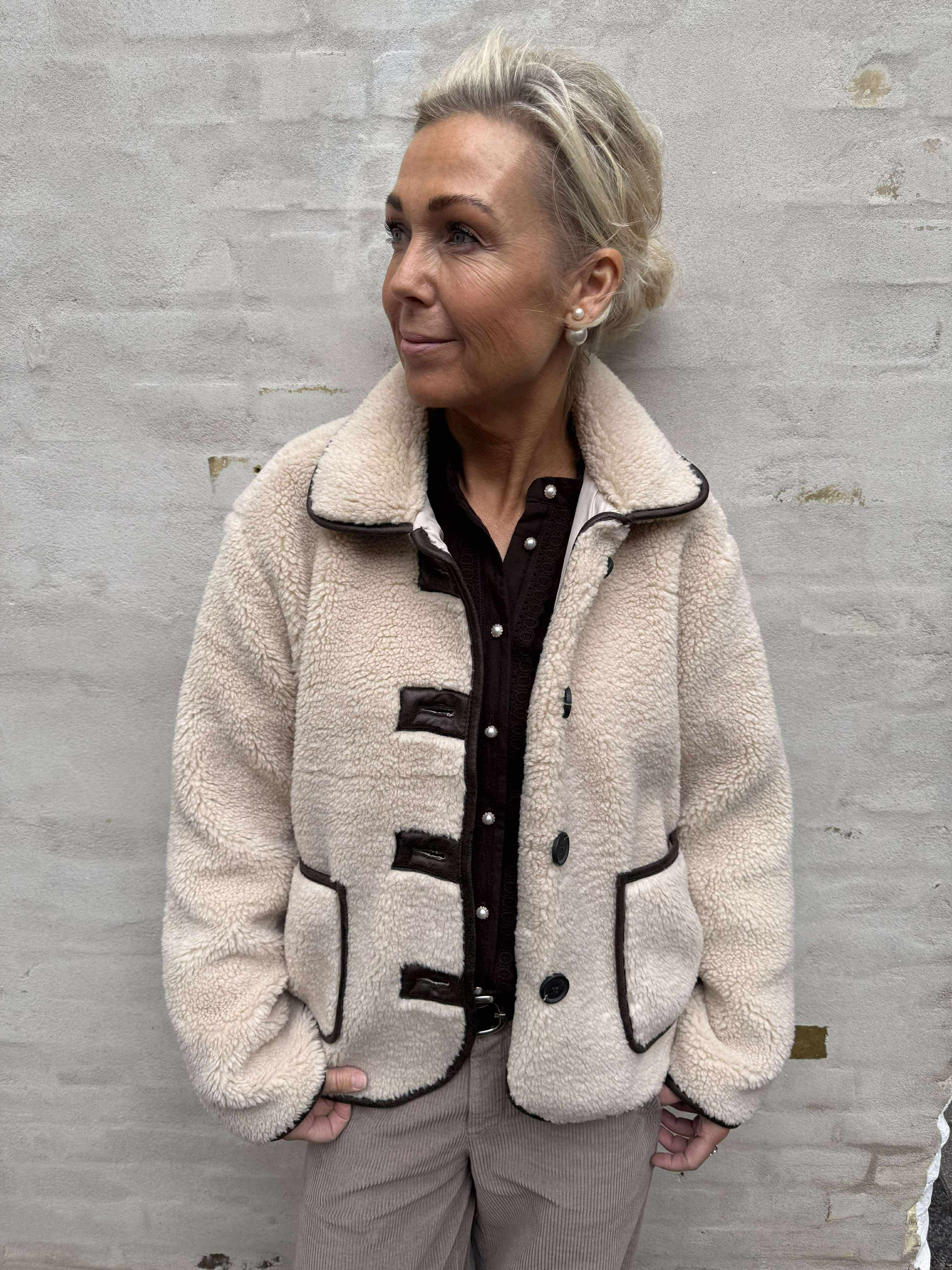 NOELLA LIFE TEDDY JACKET - Cement