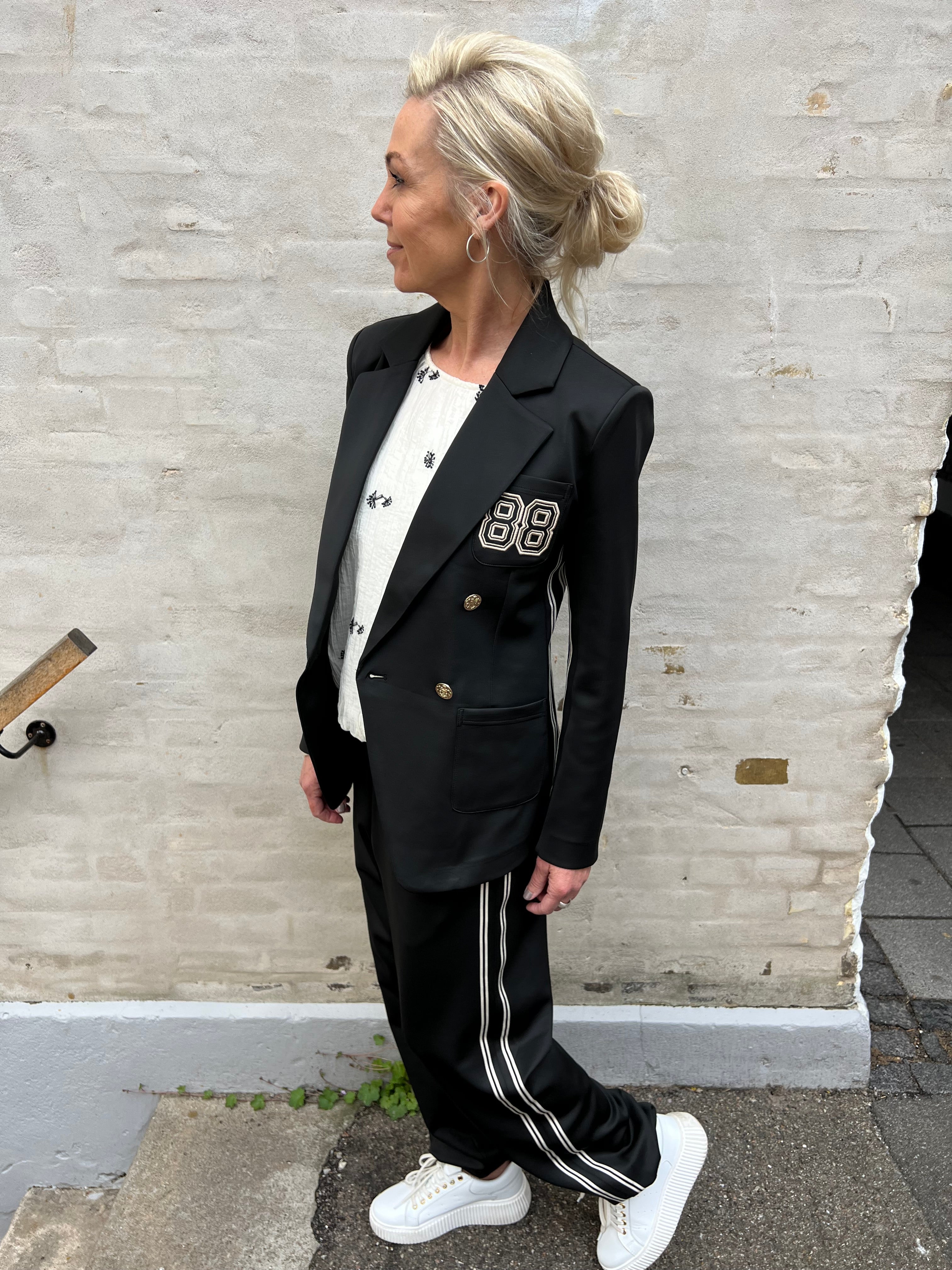 NillaGO track pants black