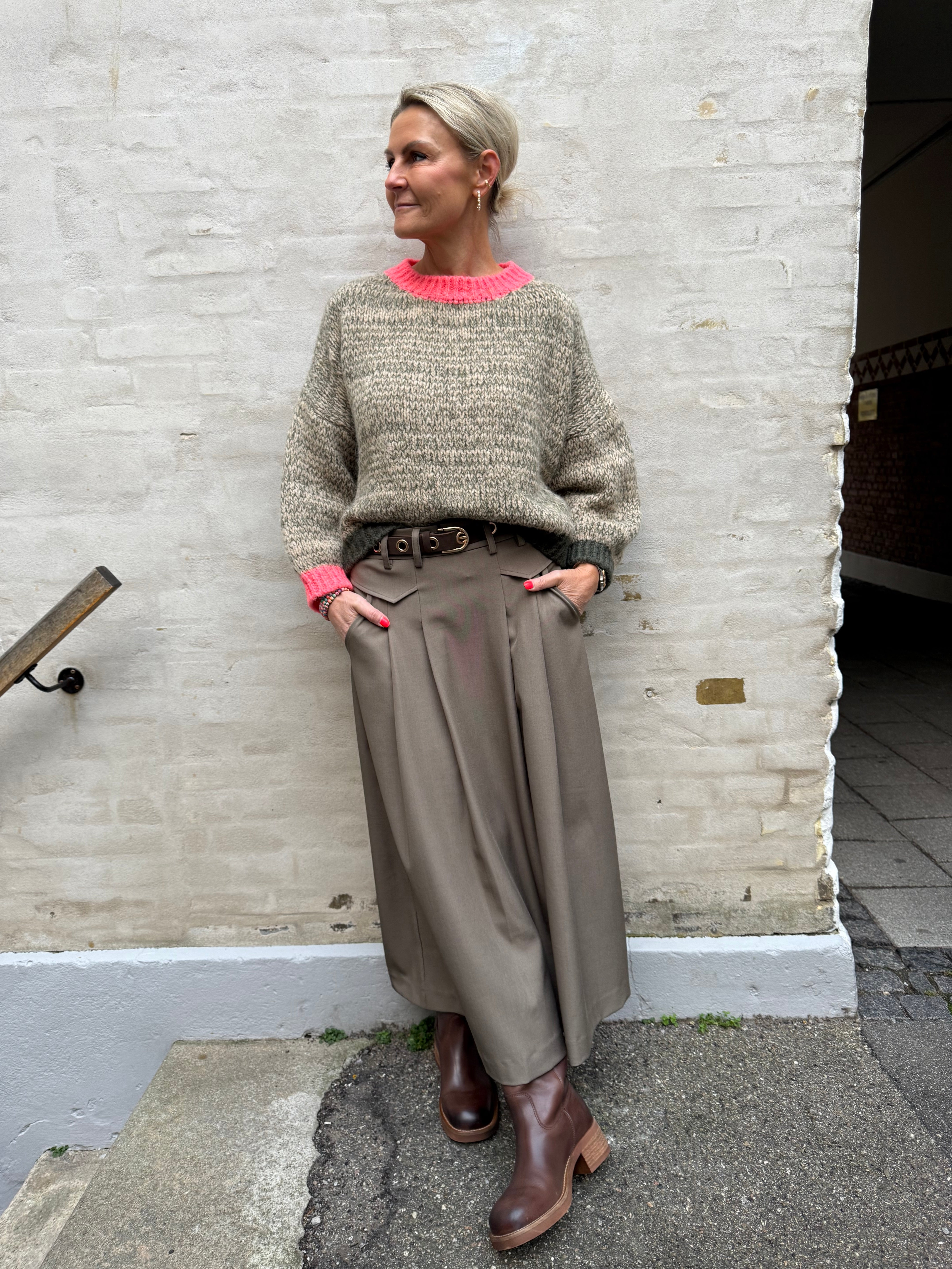 LunaCC Pocket Pleat Skirt - Walnut