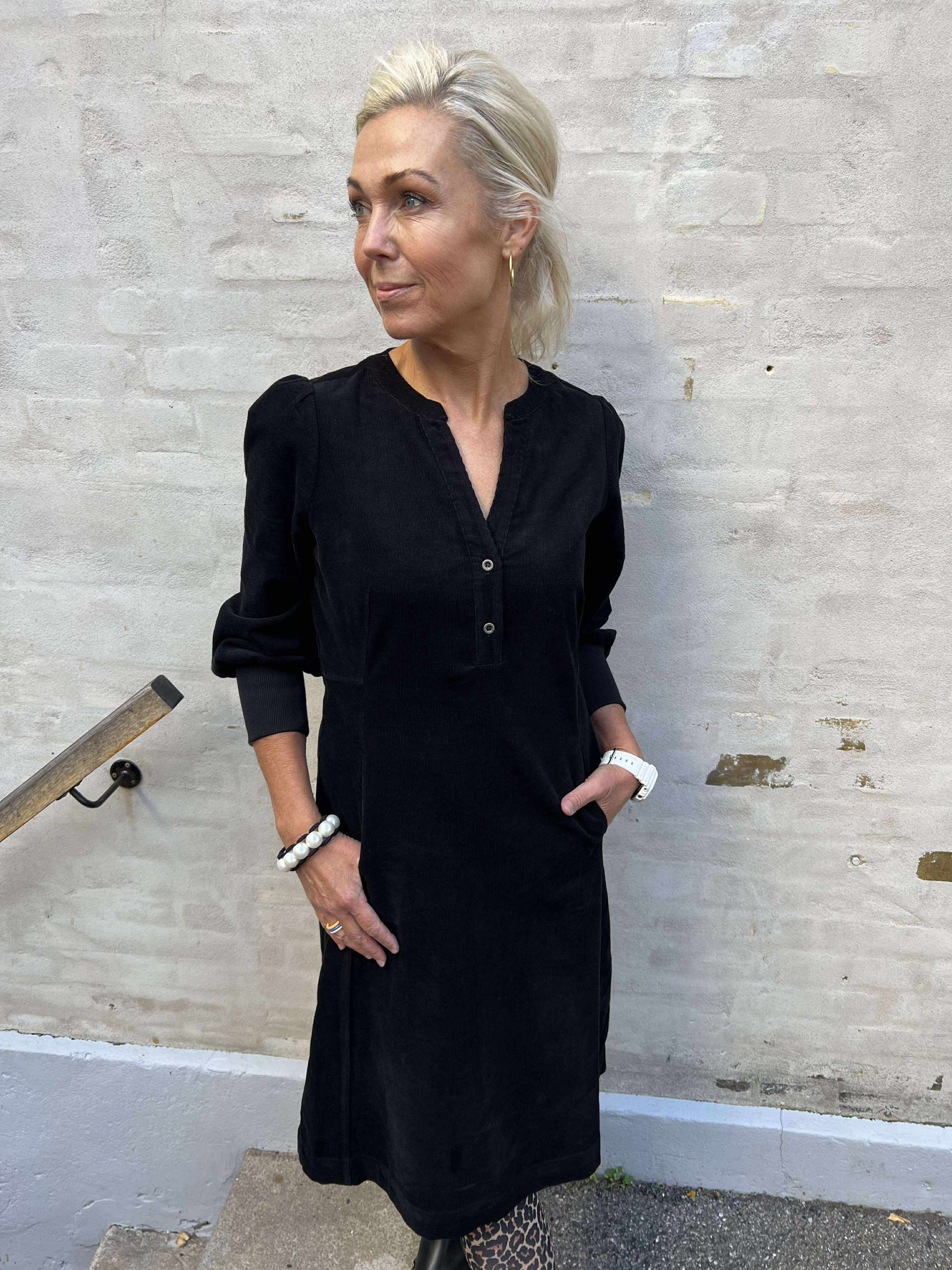 Rhaena Dress - Black