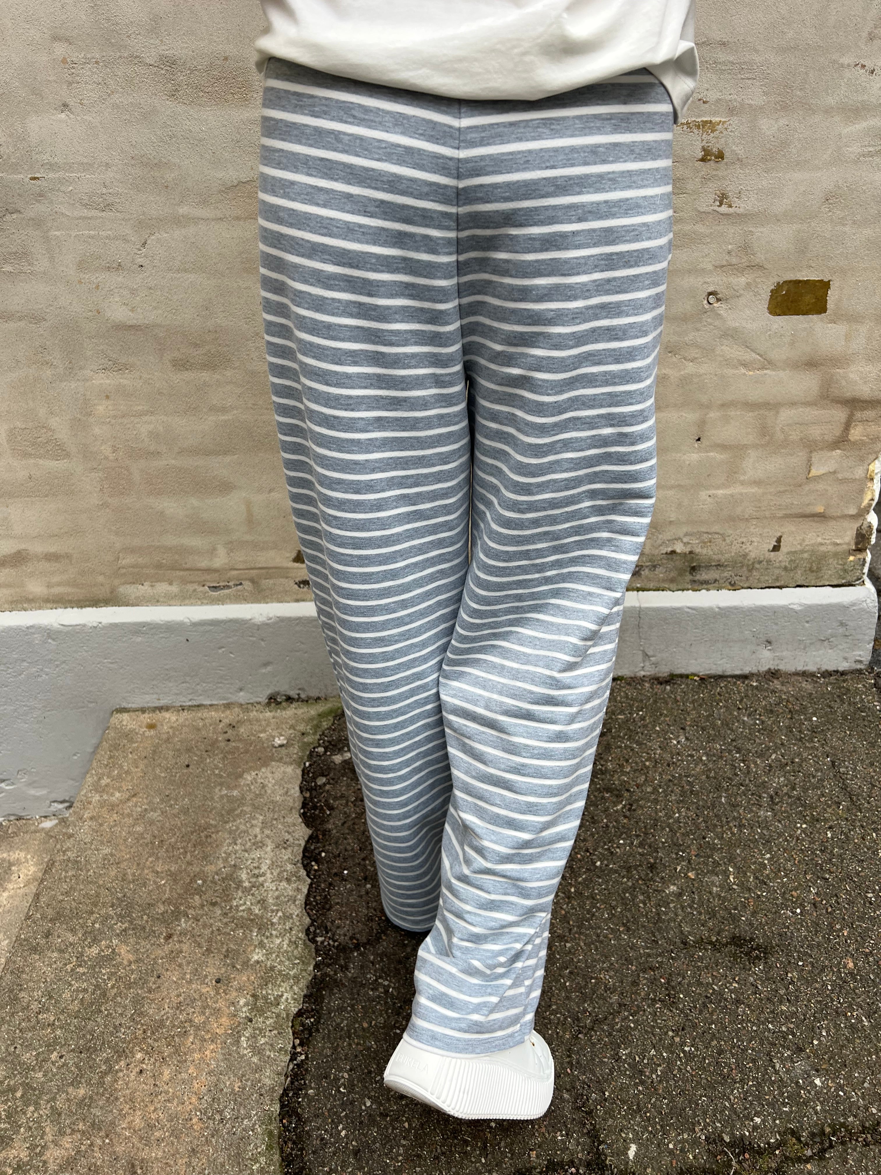 Alma wide pant light grey melange/white stripes