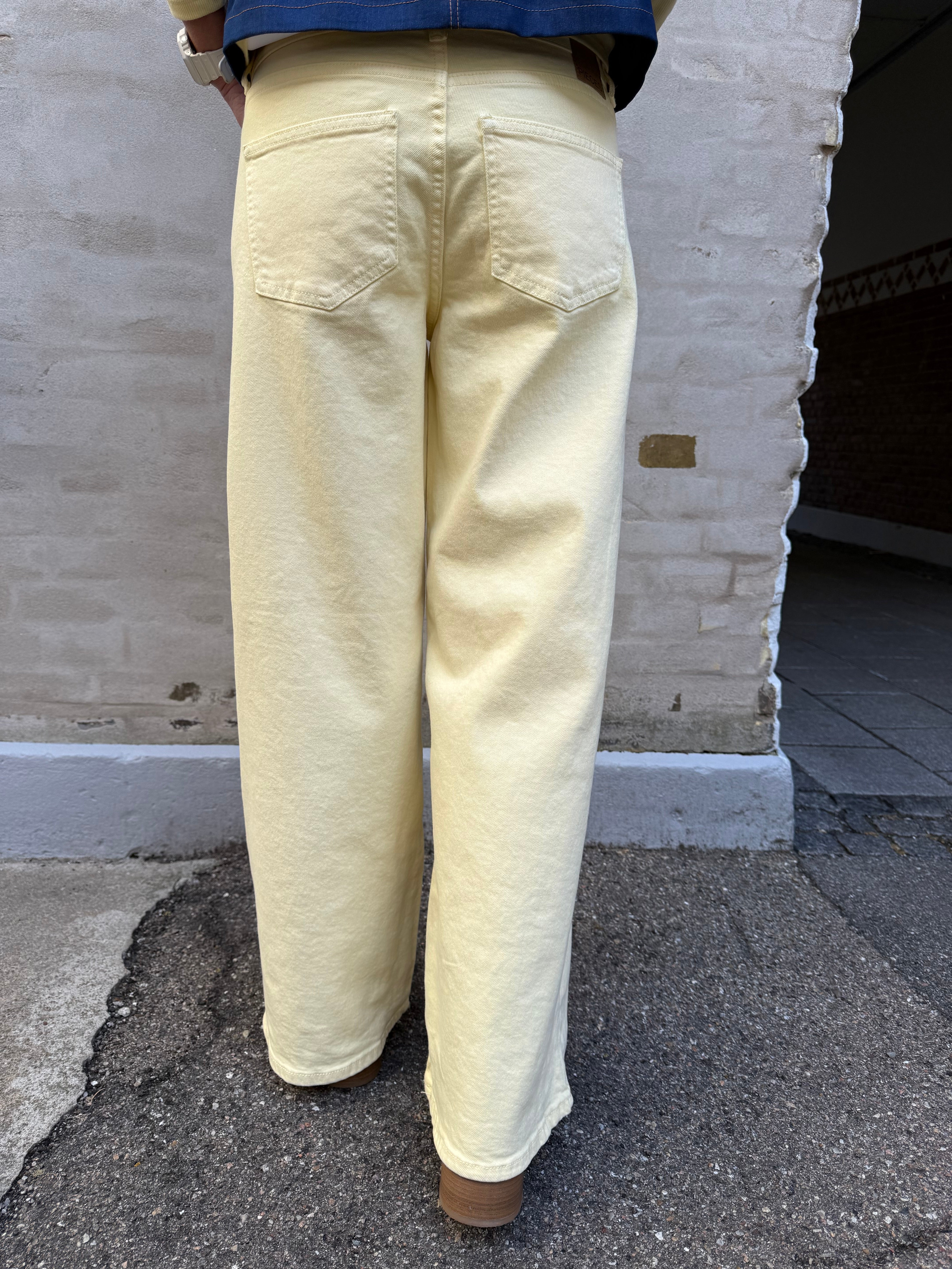 SELMA LW BRED FÄRGADE JEANS - Fransk Vanilj