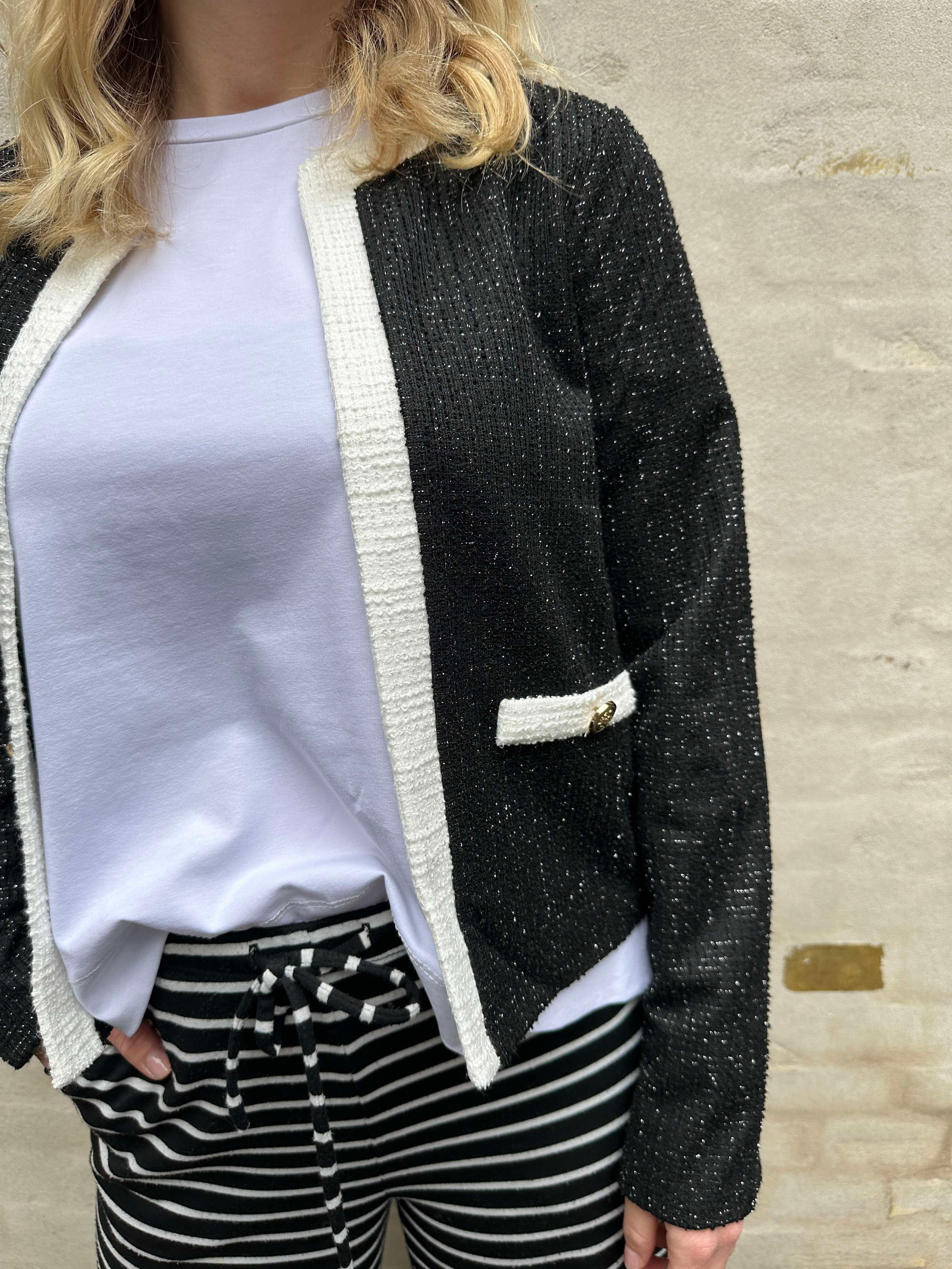 Tiffany cropped jacket black/white pockets