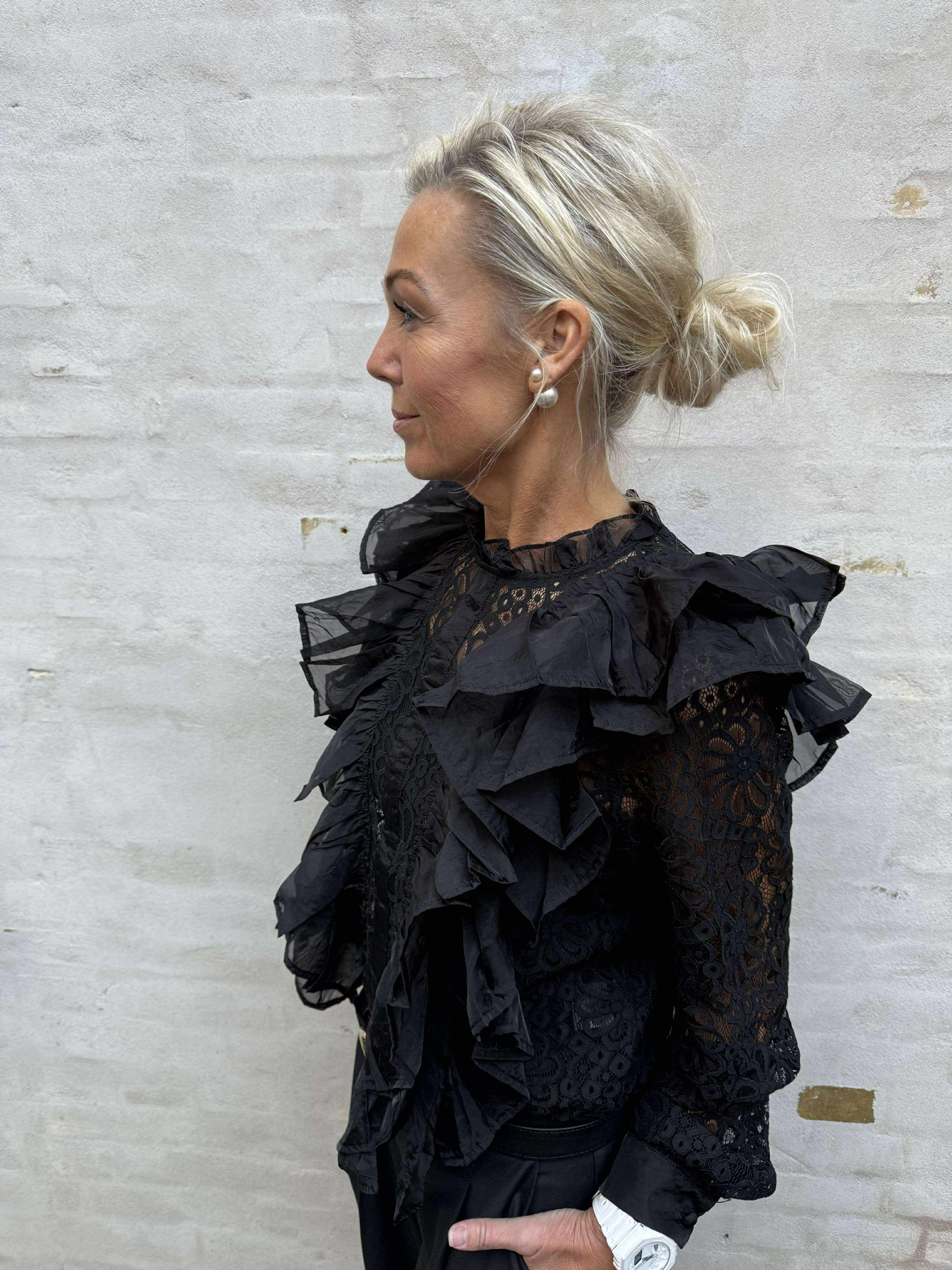 MiriGO Blouse - Black