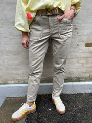 Charlie Boyfriend Cargo - Beige Washed