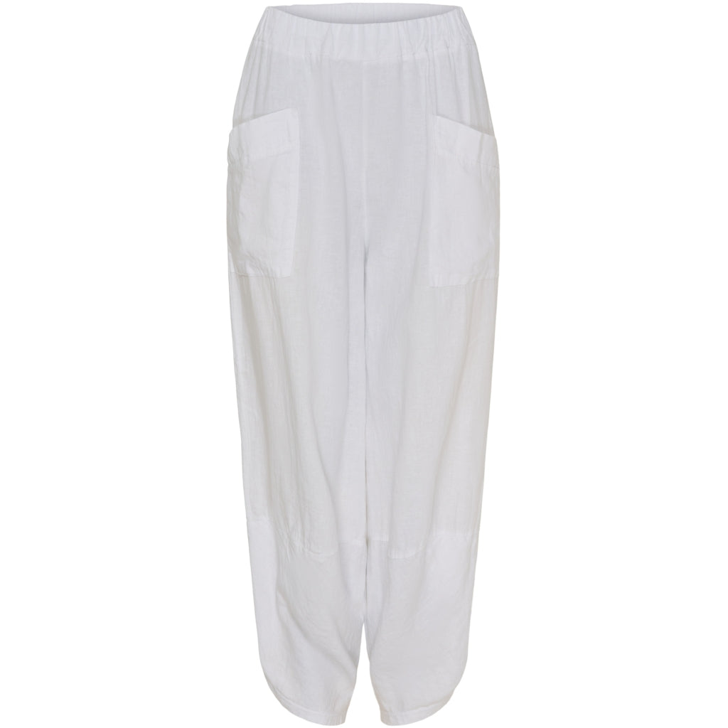 Maude Pant White