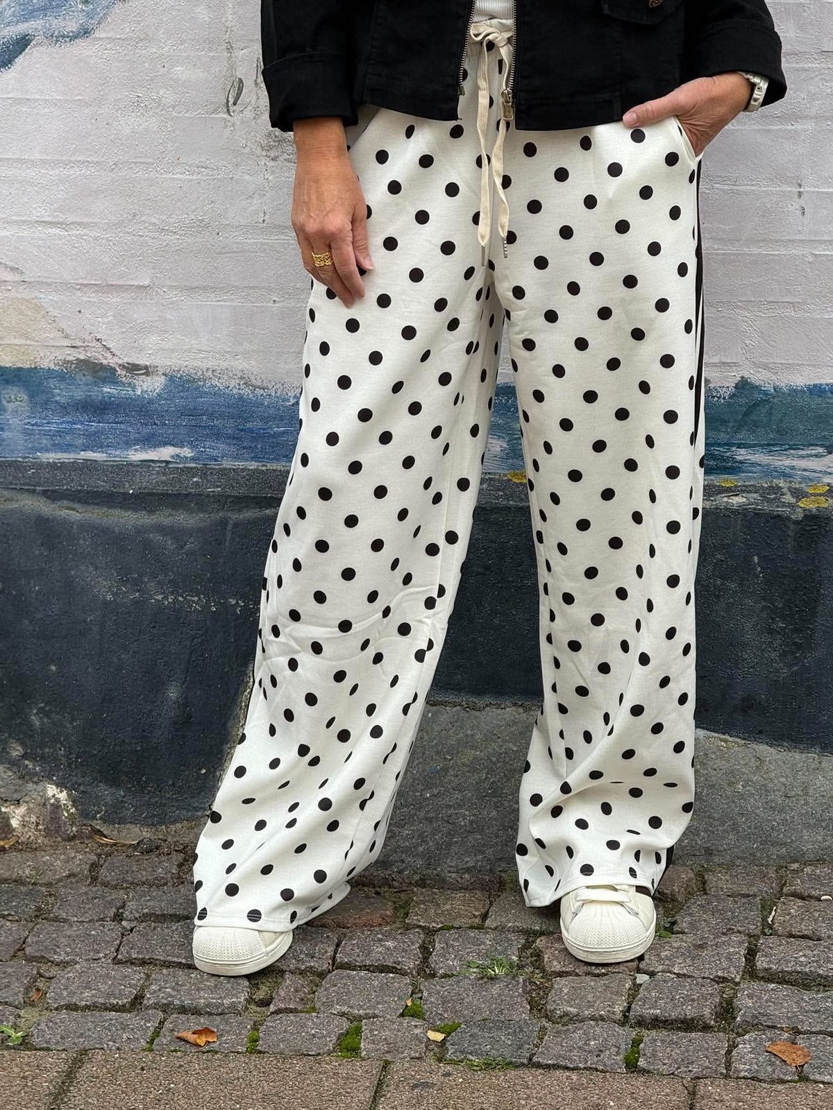 Sporty Dot Pants - White