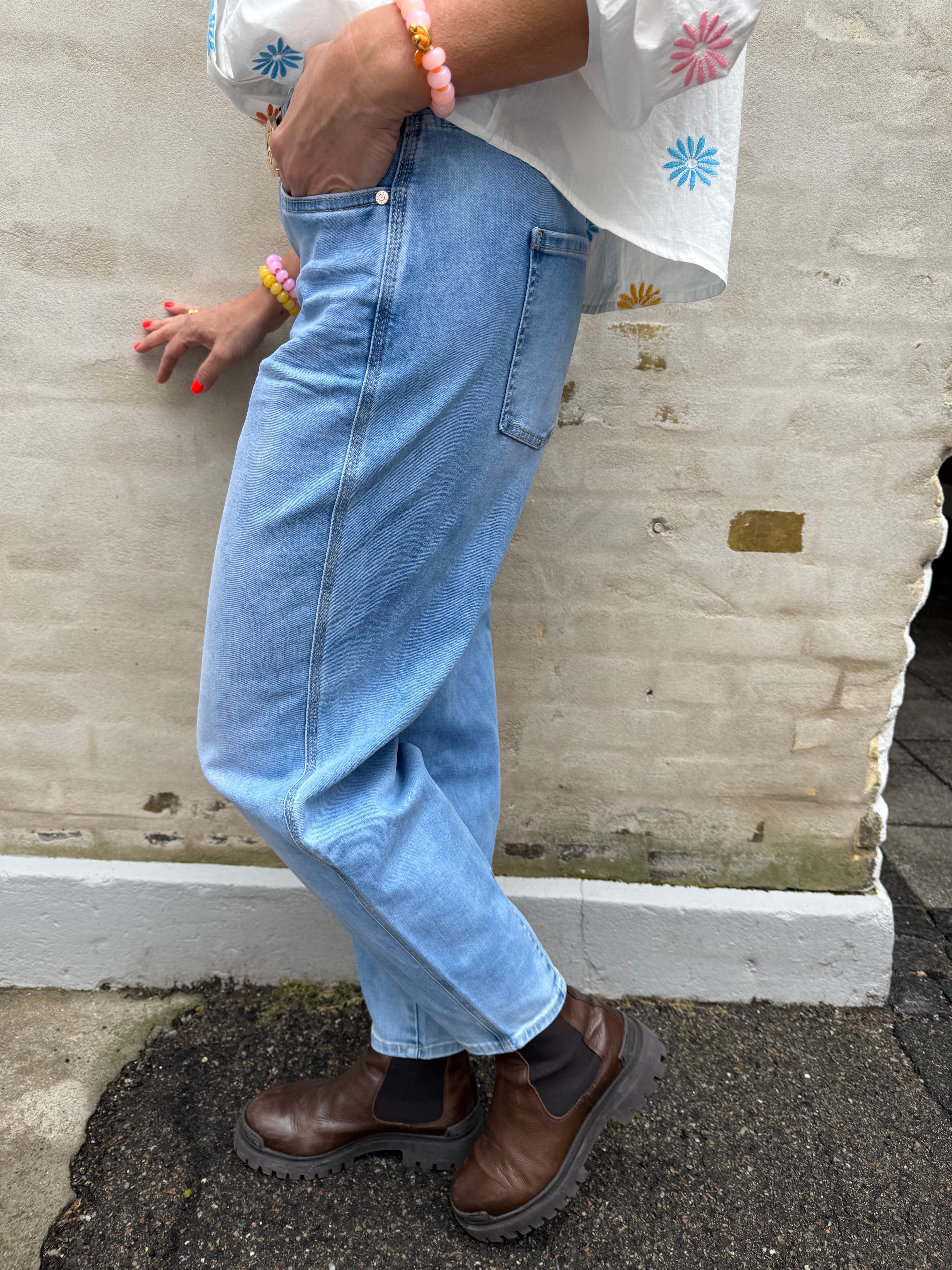 Karlie Barrel - Light Blue Washed