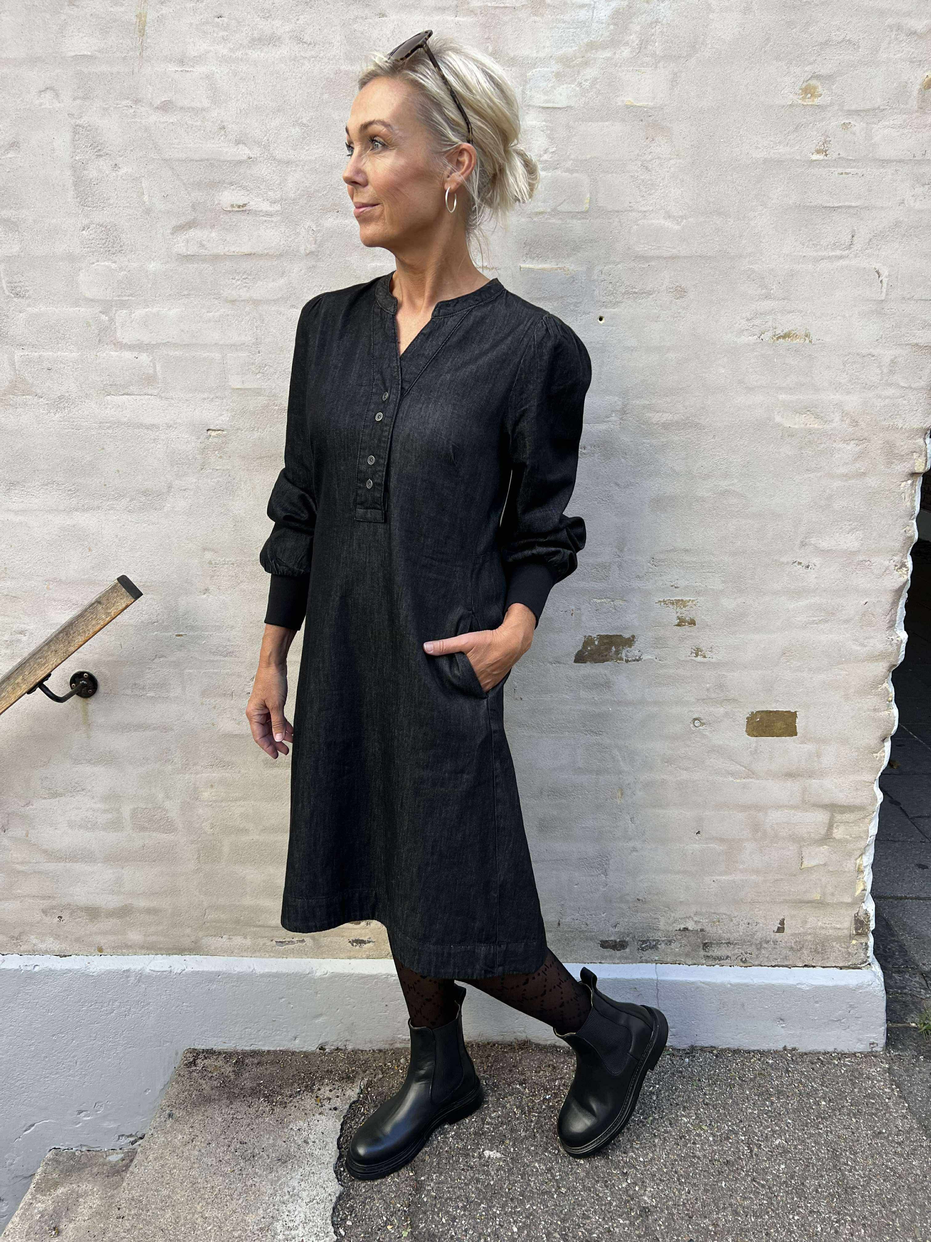 Hilka Arpa Short Dress - Black Wash
