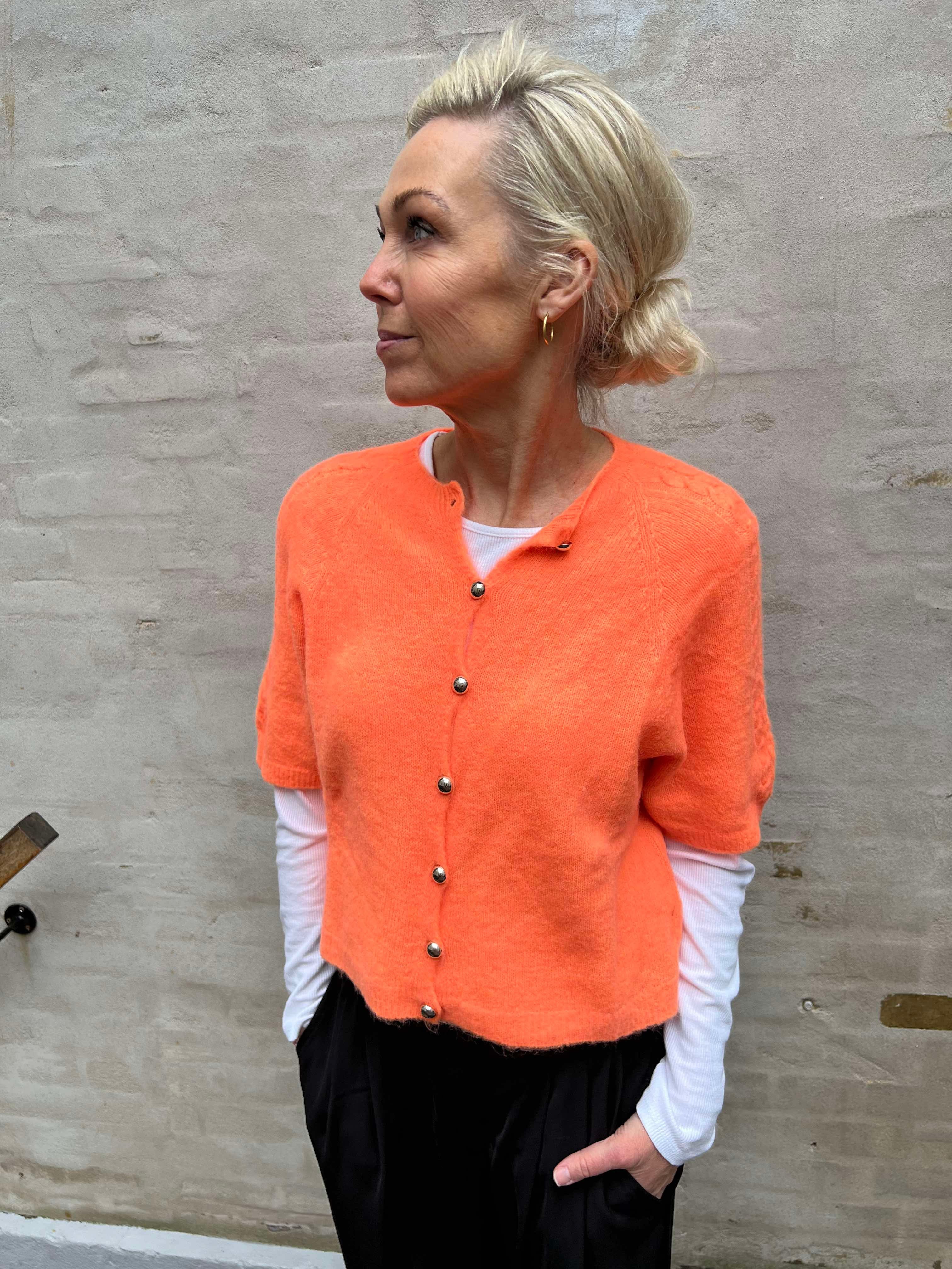 Short sleeve cardigan orange