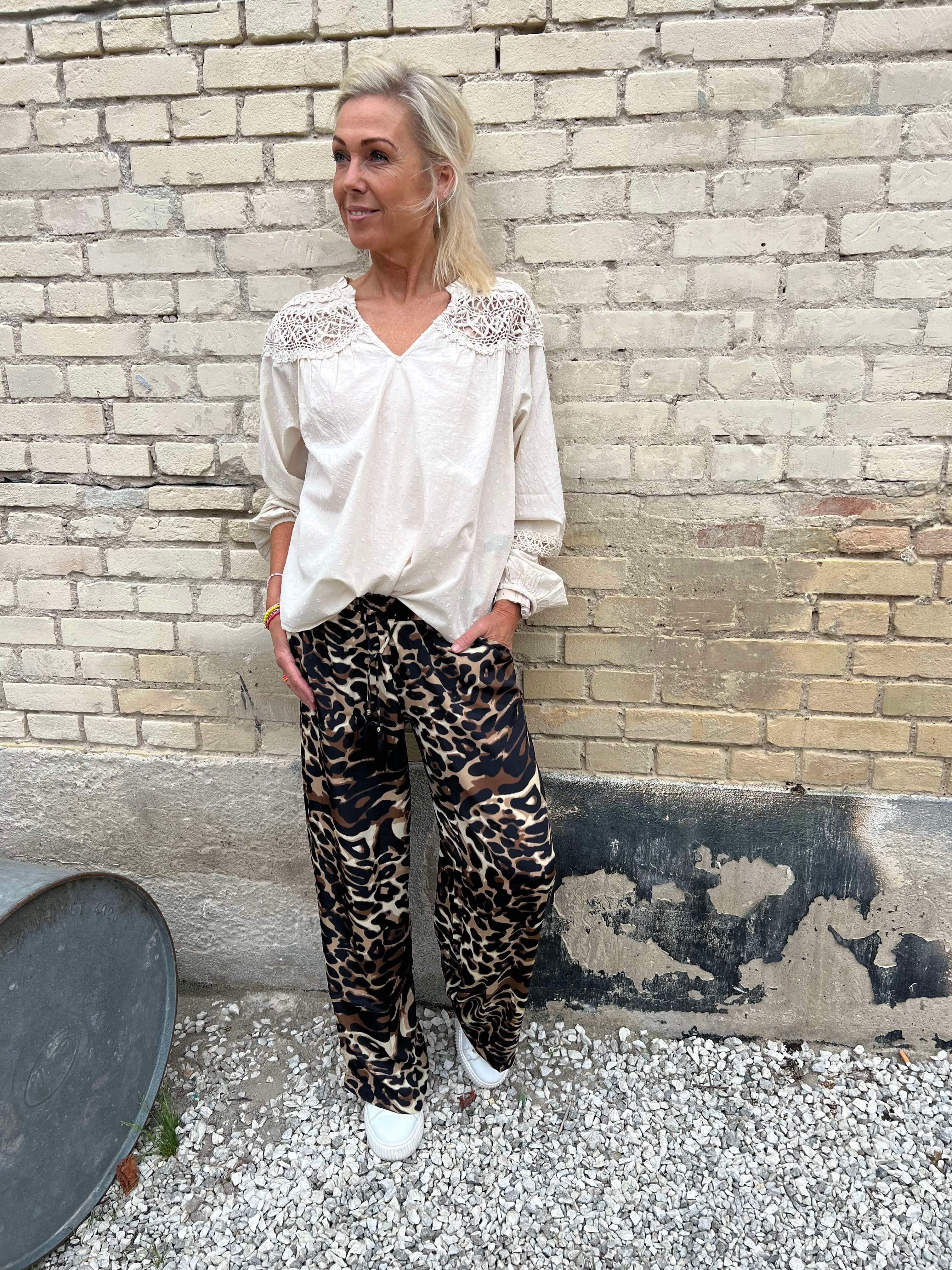 Luna straight pant leopard