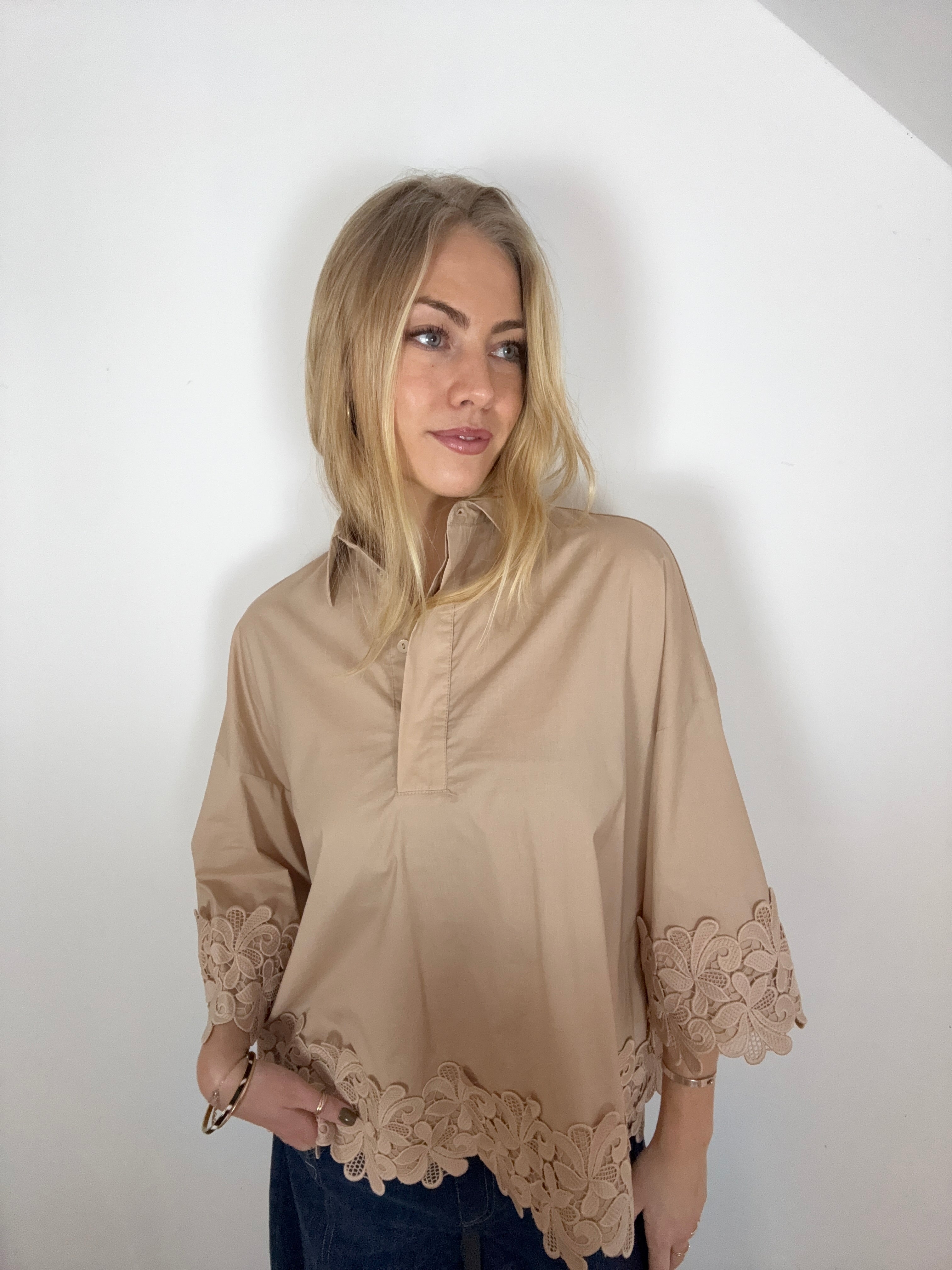Klara Embroidery Shirt - Sand
