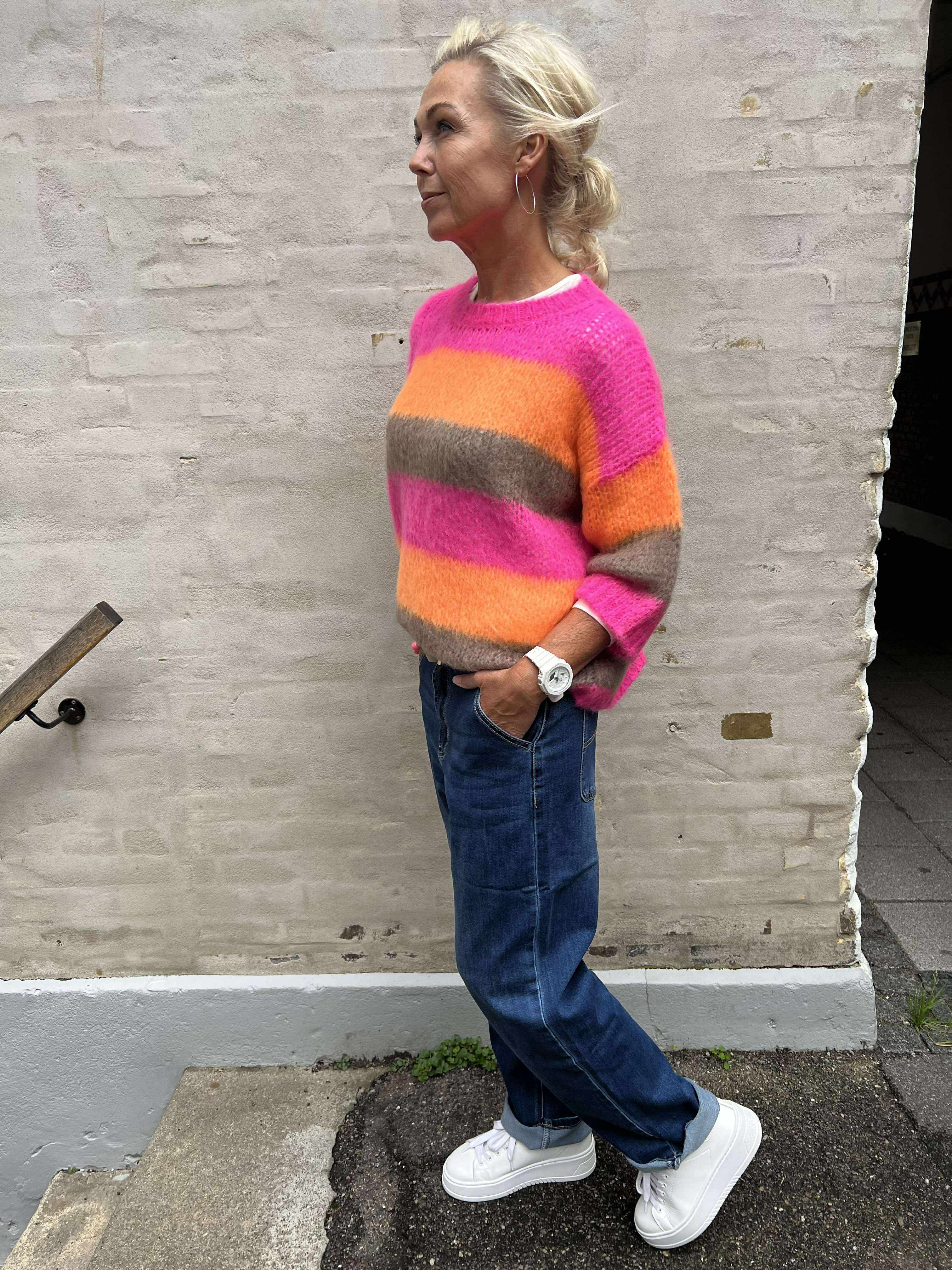 Lucia Knit - Brown/Neon